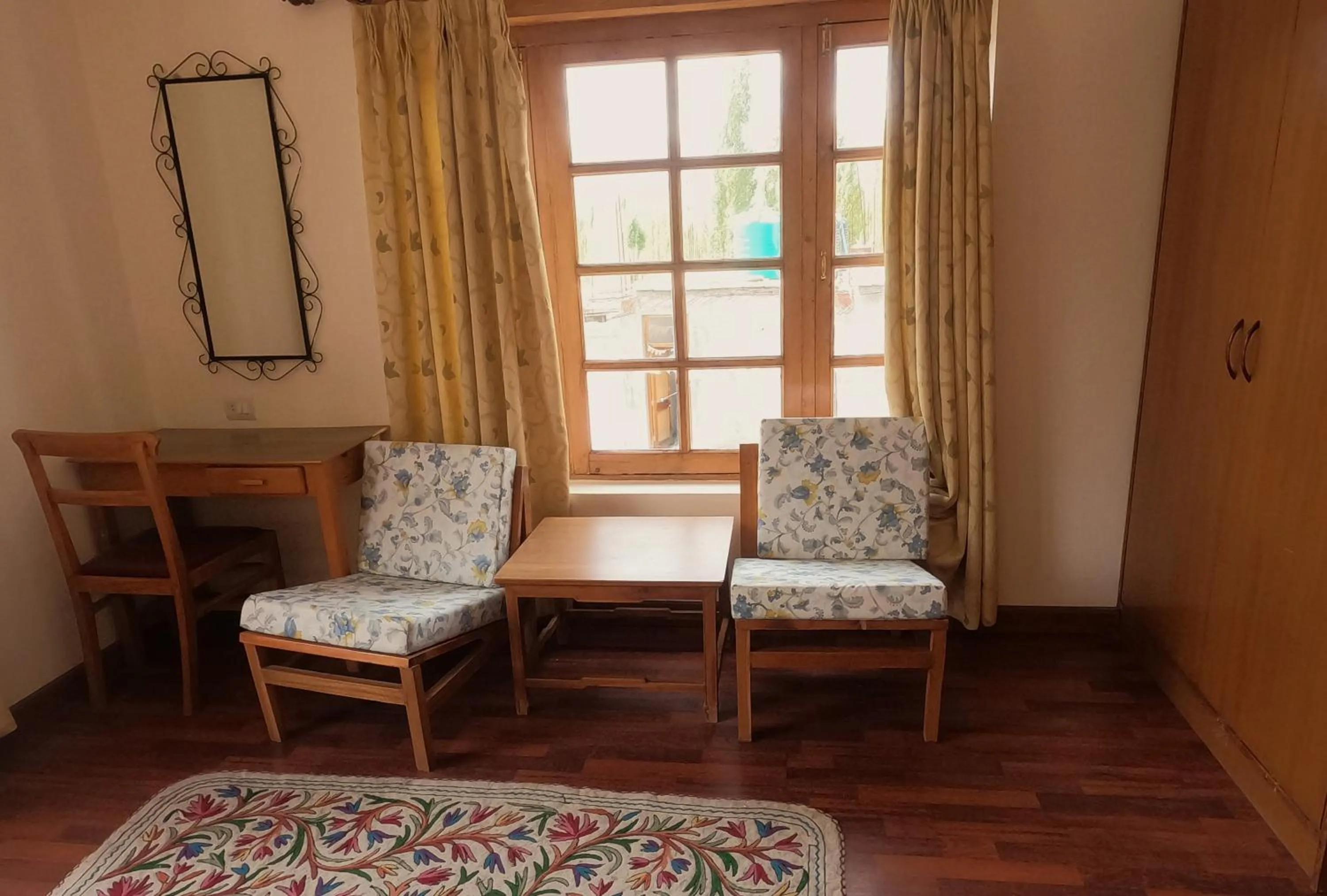 Seating area in Lharimo Hotel Leh - Ladakh