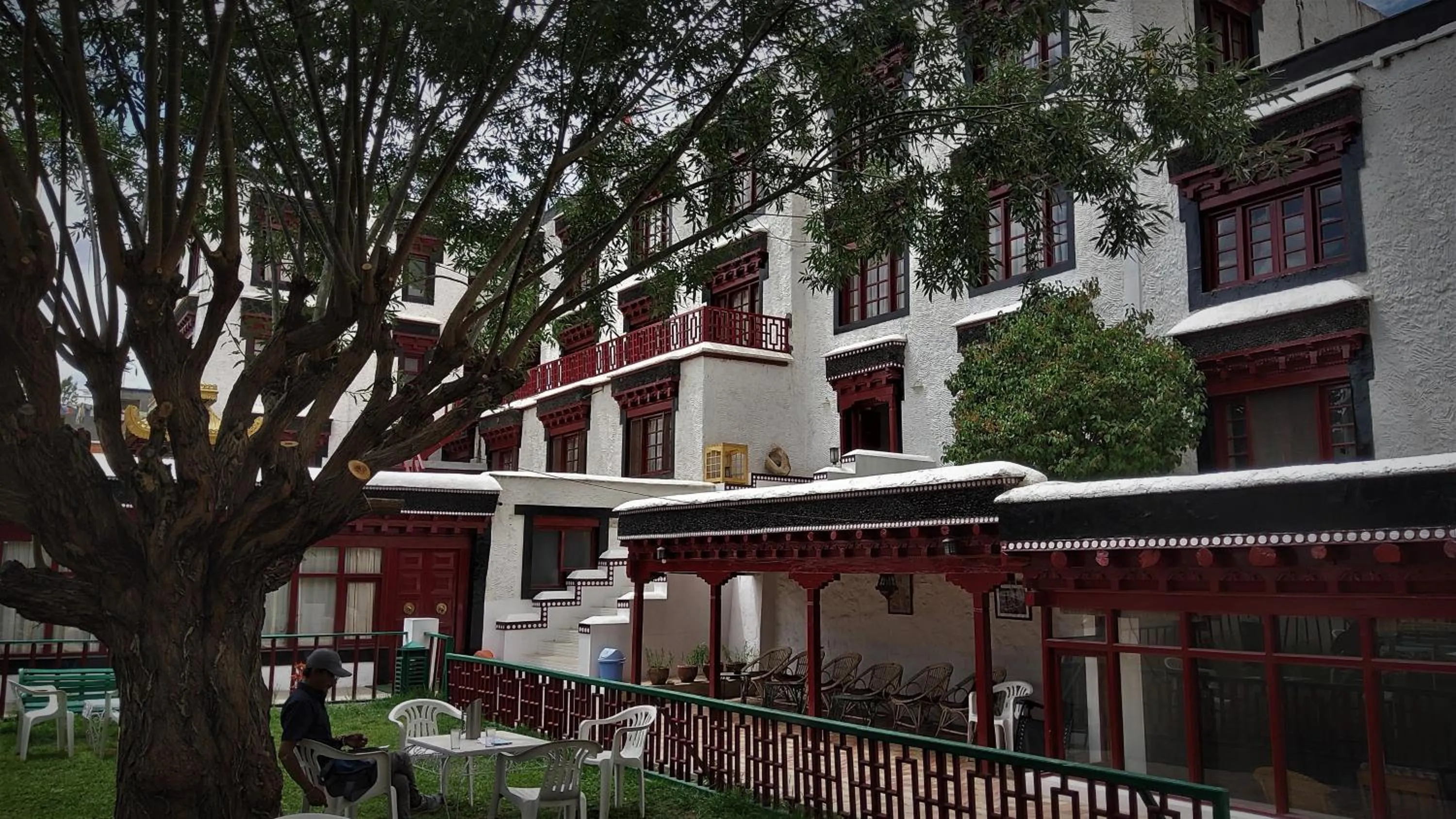 Garden in Lharimo Hotel Leh - Ladakh