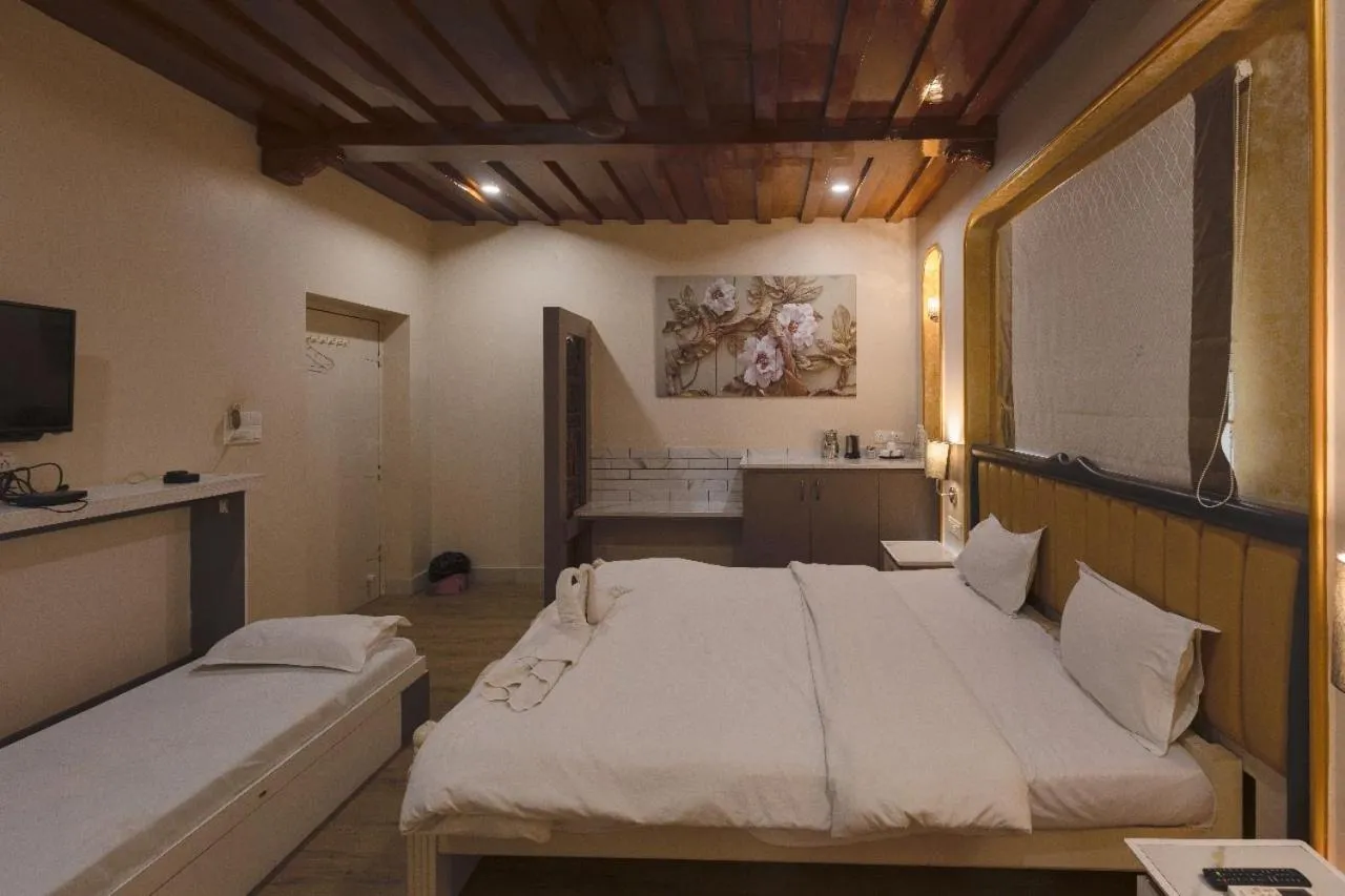 Bedroom, Bed in Heritage Kuchaman Haveli