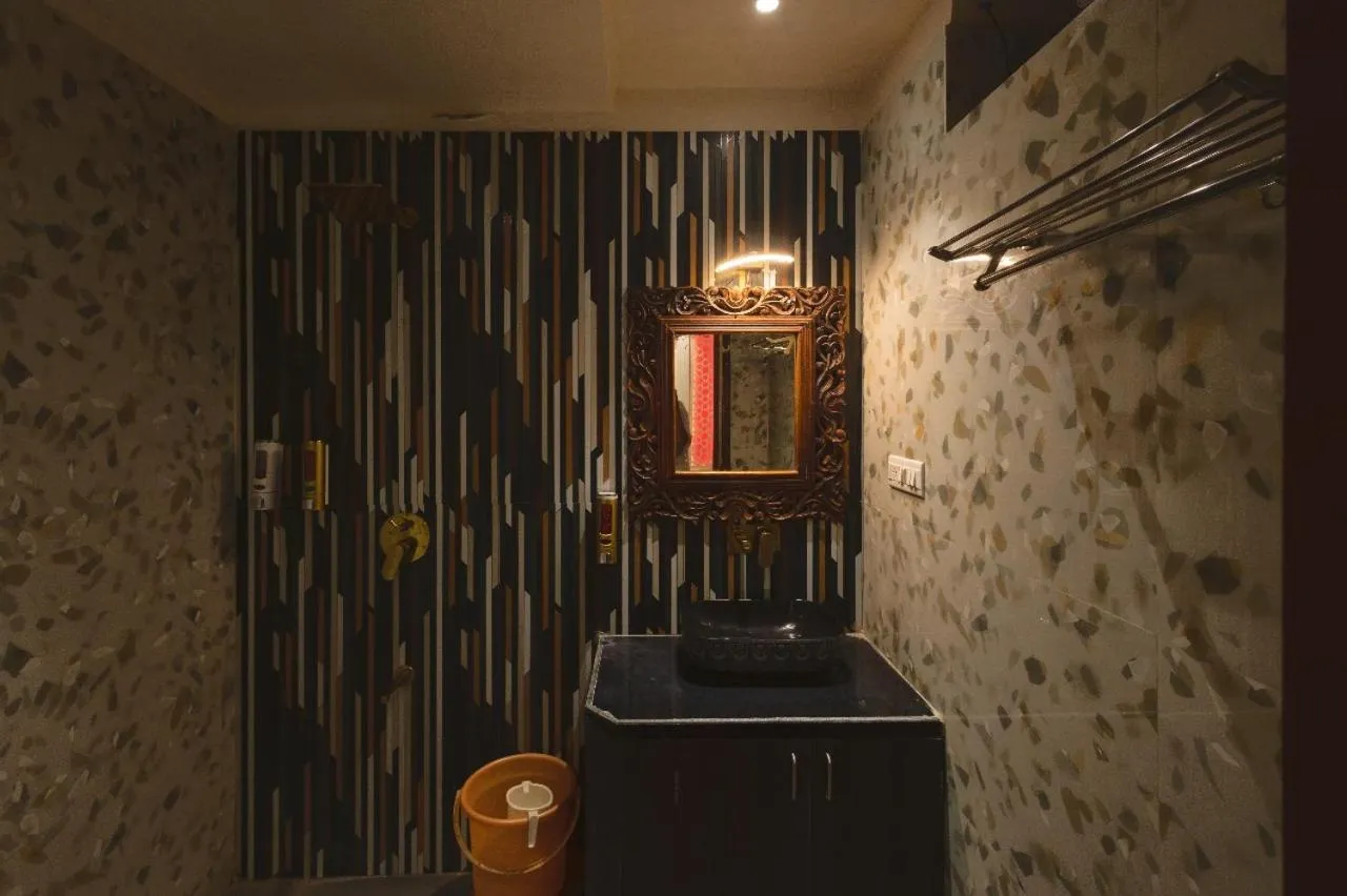Bathroom in Heritage Kuchaman Haveli