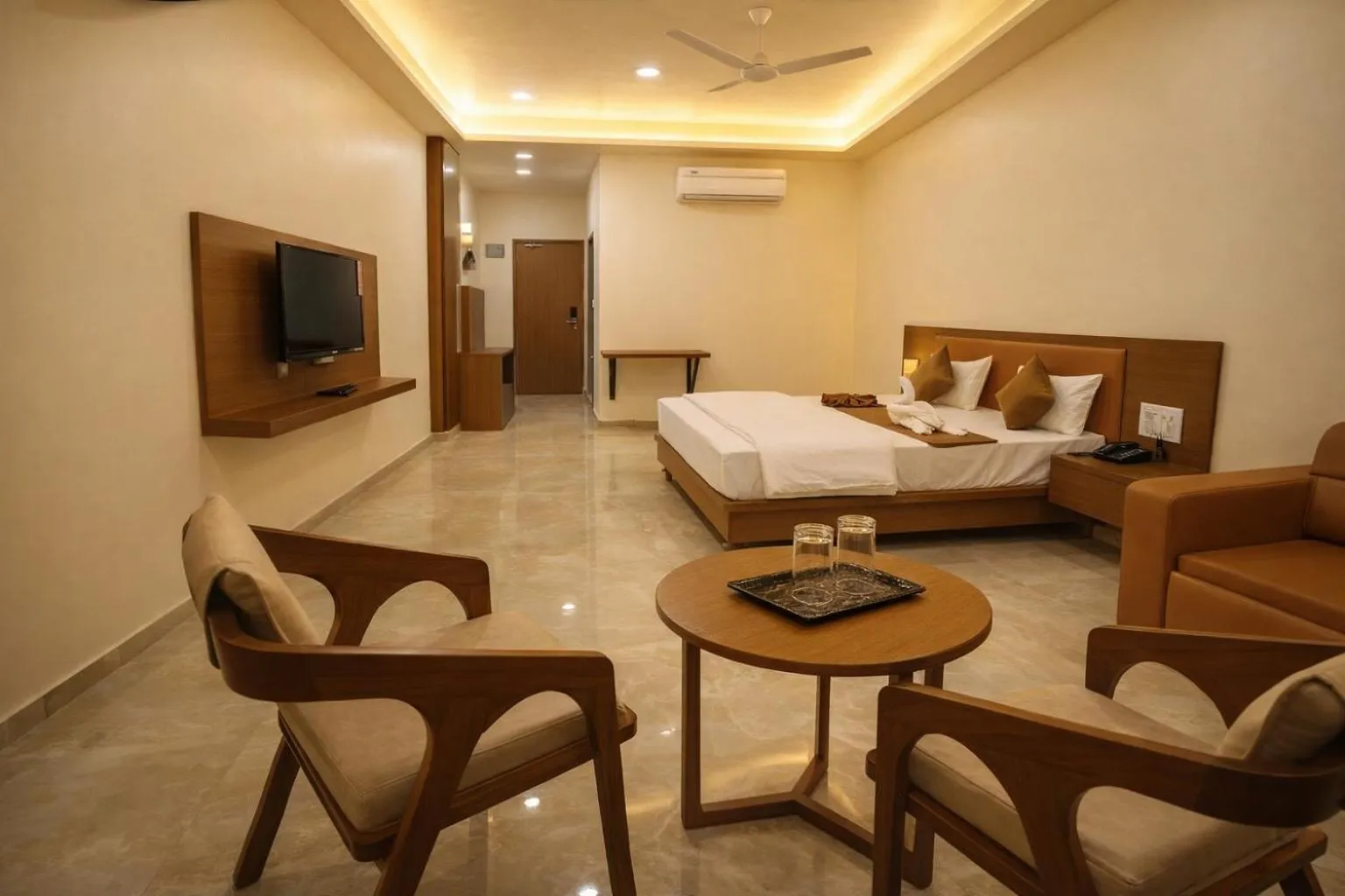 StayGuru The Canyon Inn