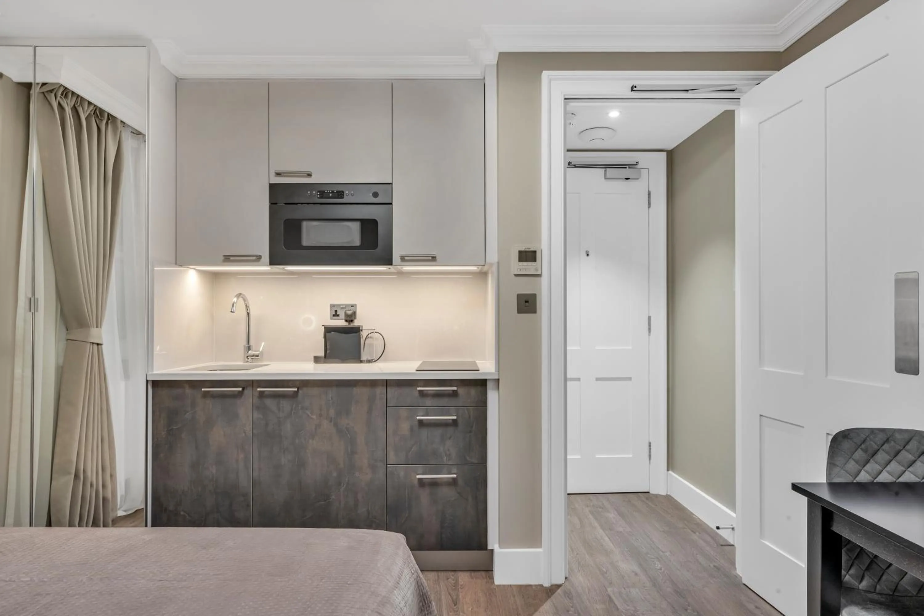 Kitchen or kitchenette, Bed in Cleveland Residences Bloomsbury