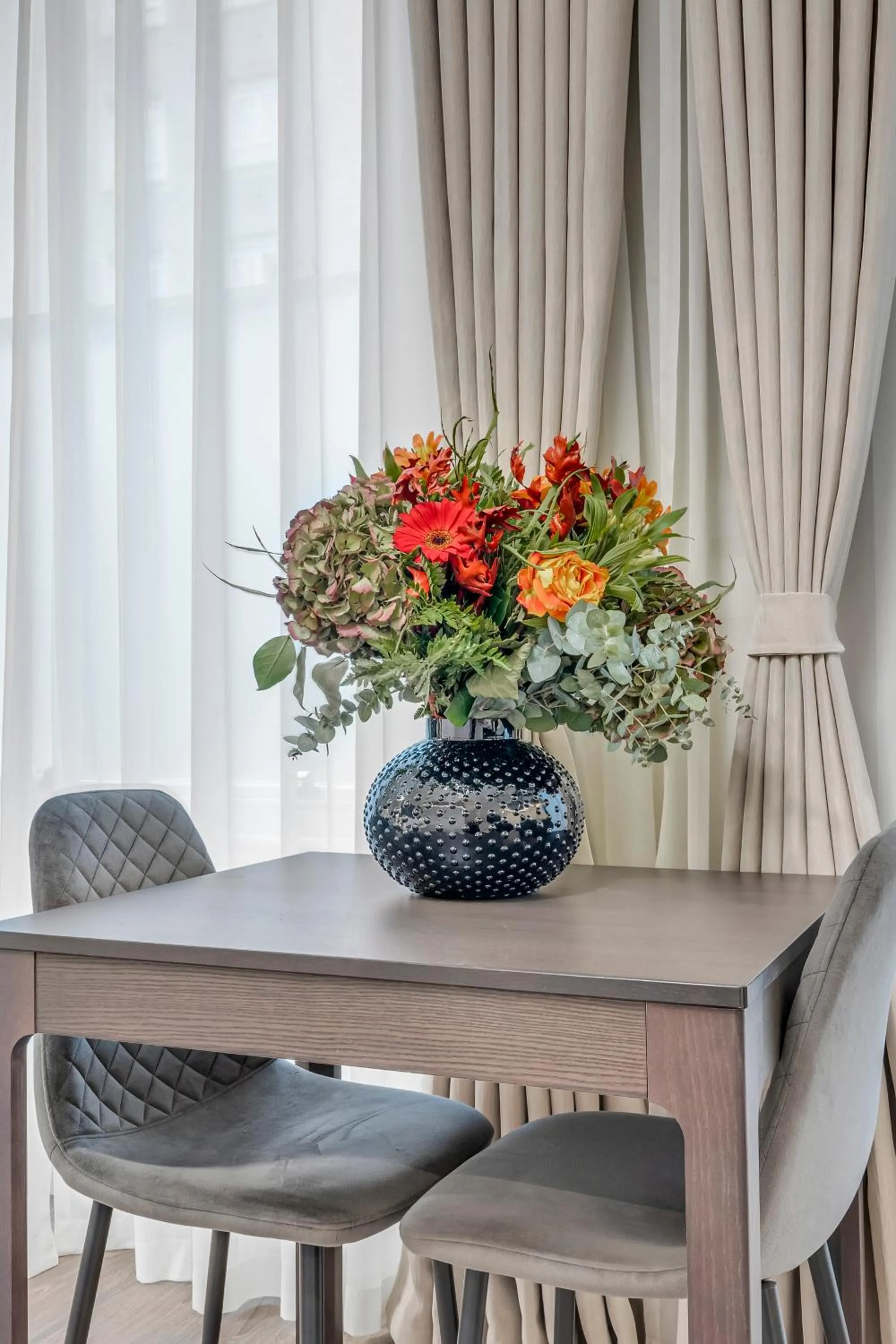 Dining area in Cleveland Residences Bloomsbury