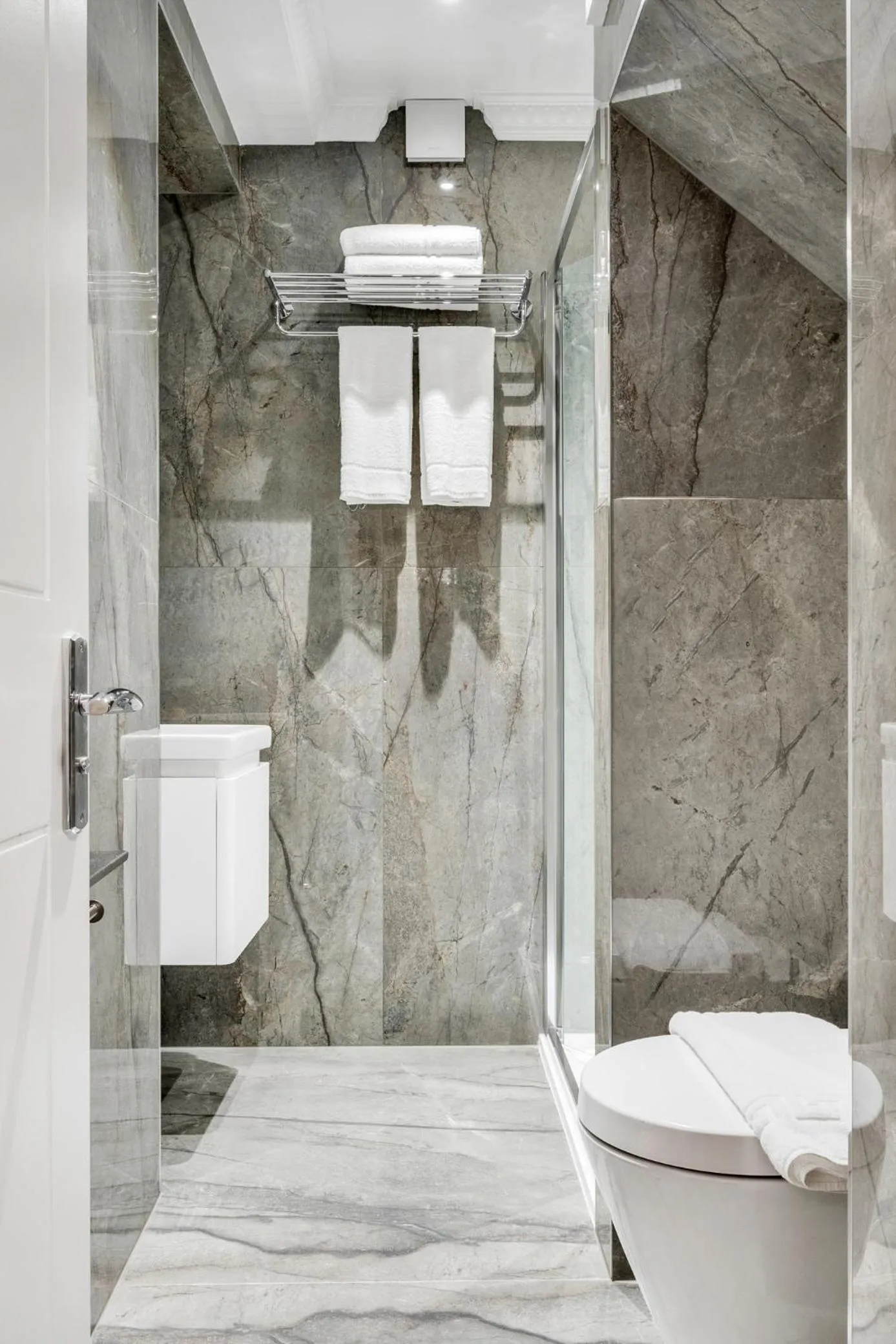 Bathroom in Cleveland Residences Bloomsbury