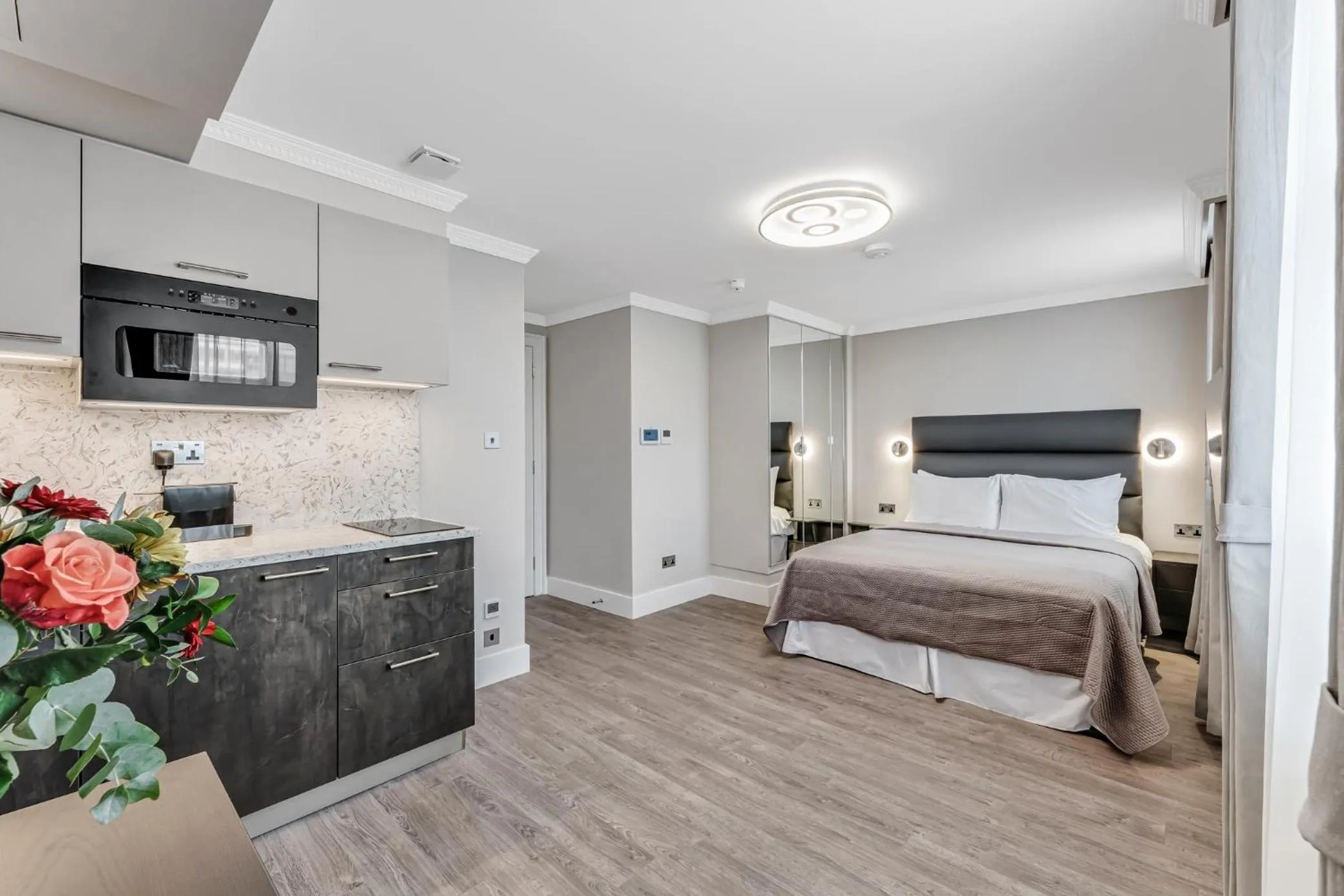 Kitchen or kitchenette, Bed in Cleveland Residences Bloomsbury