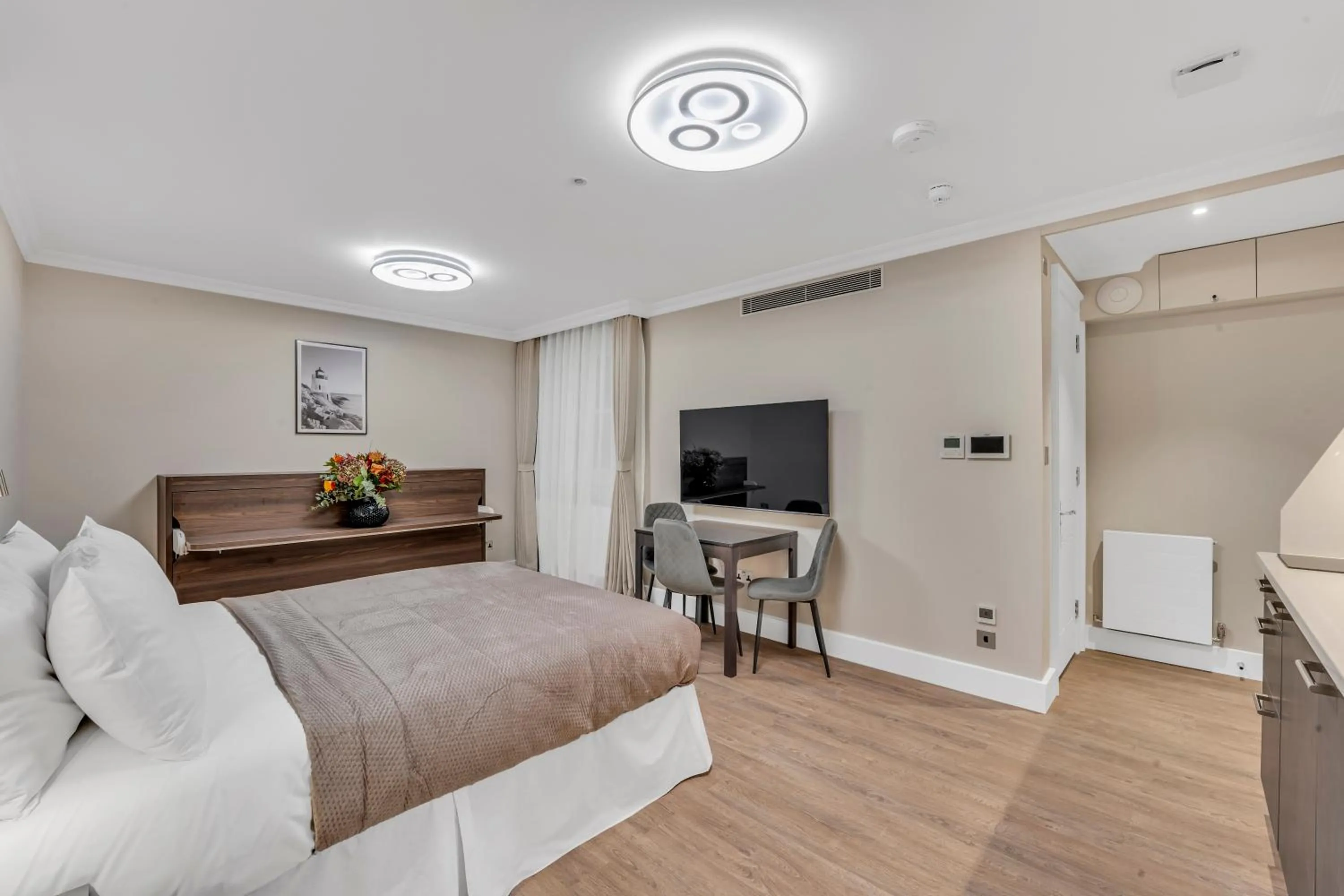TV and multimedia, Bed in Cleveland Residences Bloomsbury