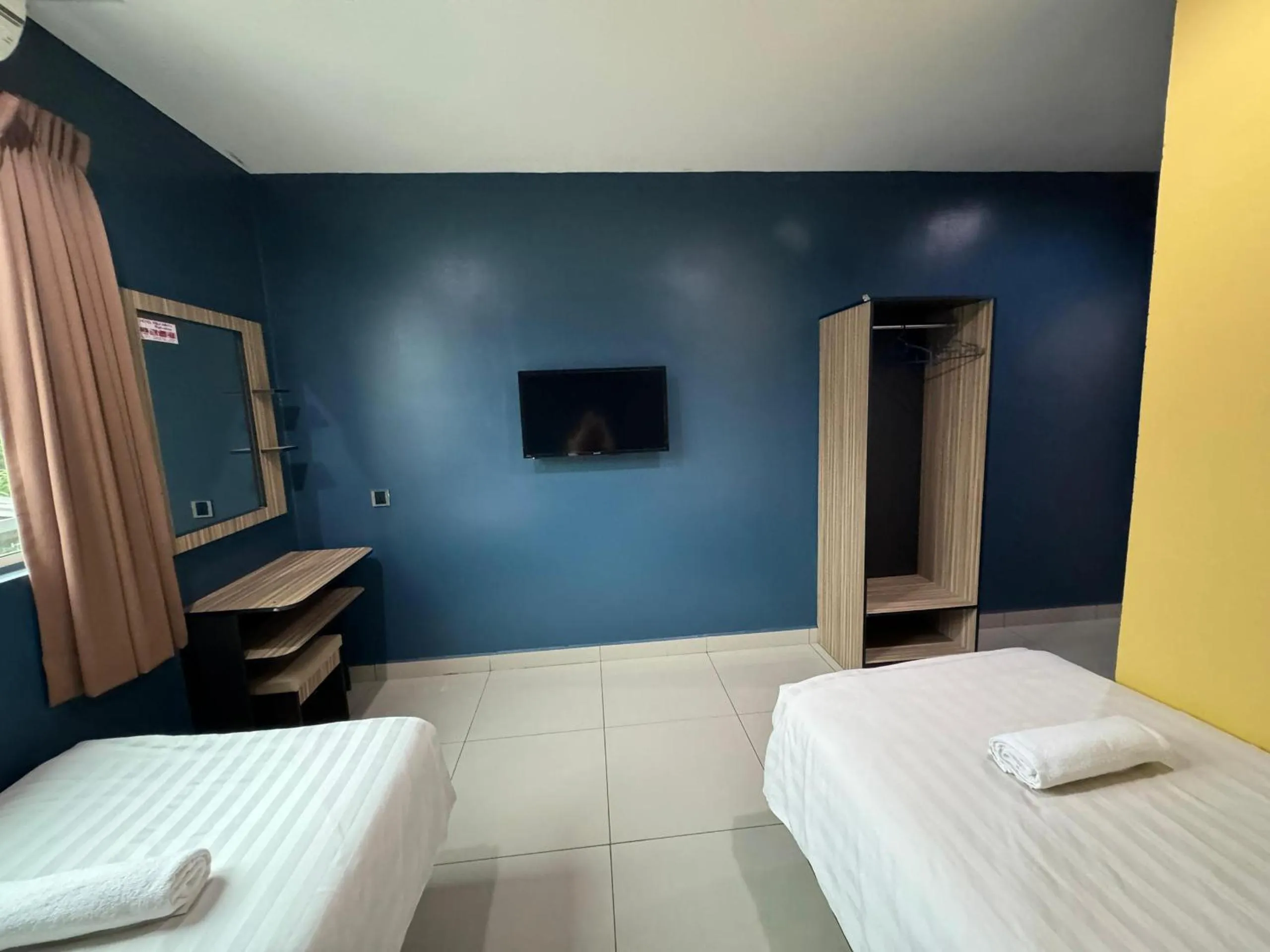 TV and multimedia, Bed in Hotel Pinji Ipoh