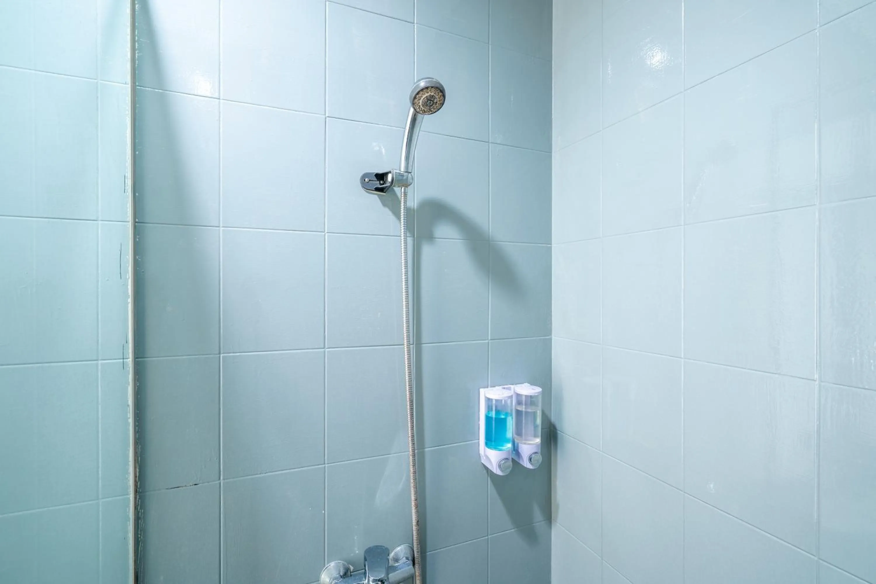 Shower in Rehat at Dago Sky Hotel