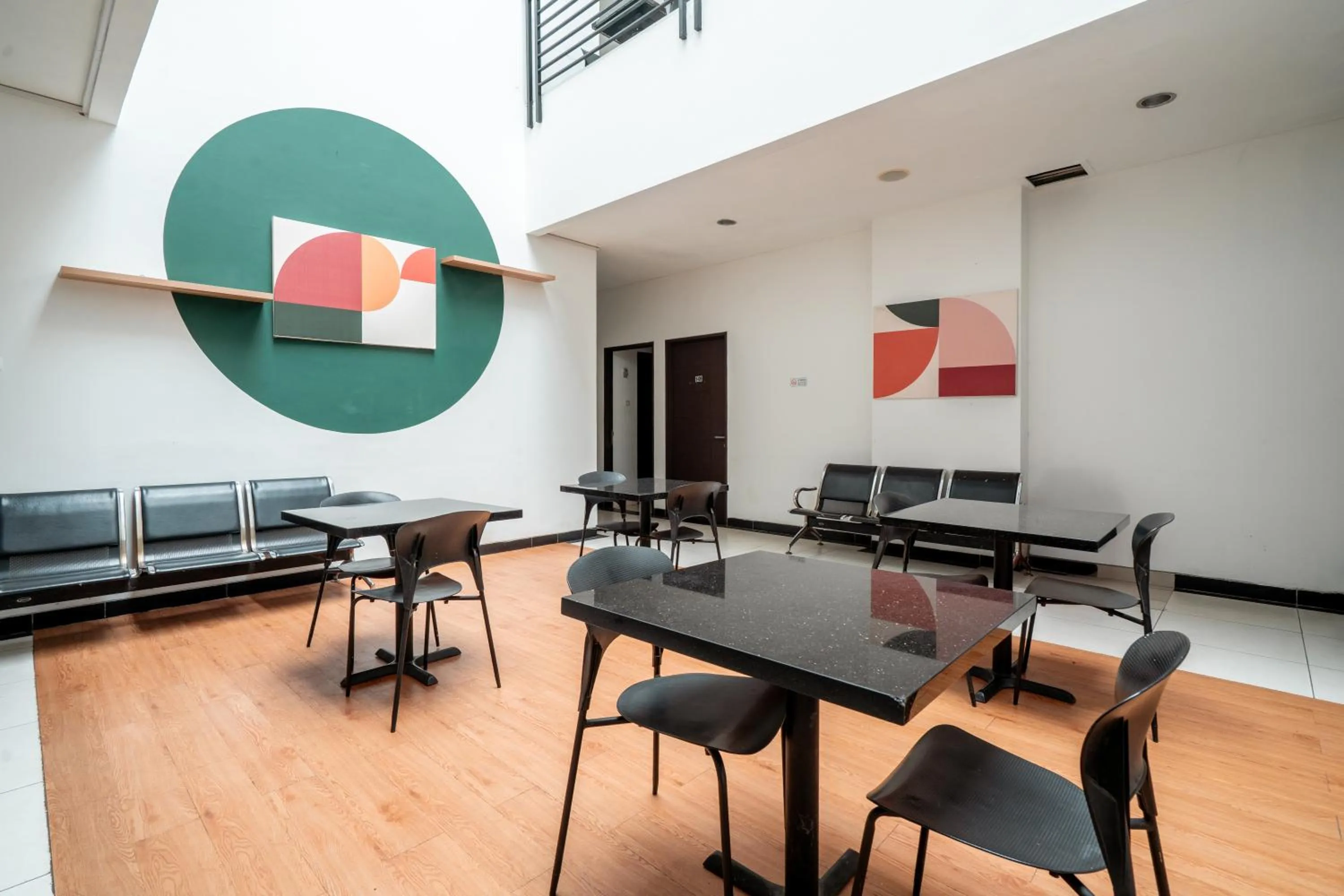 Area and facilities in Rehat at Dago Sky Hotel