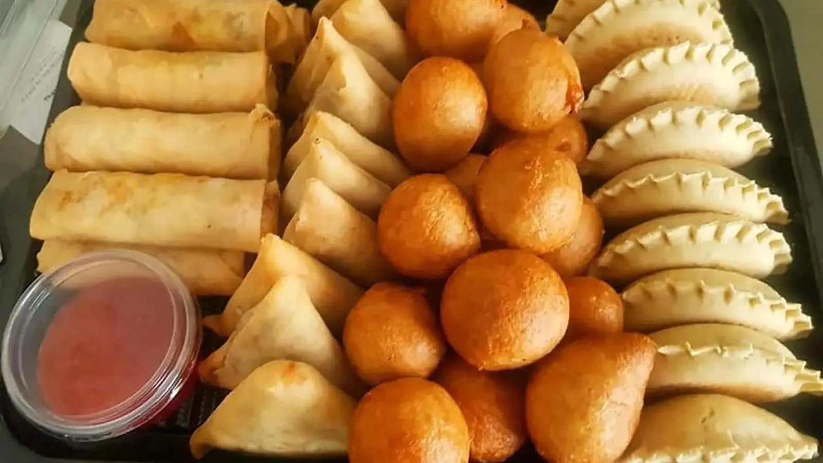 Restaurant/places to eat in Carlton Swiss Luxury Residency