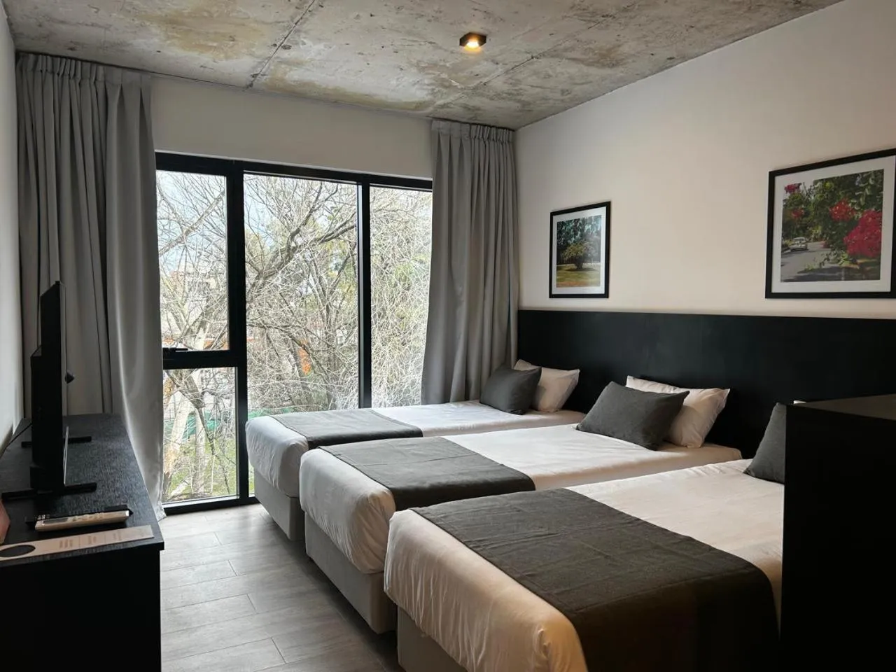 Bed in Mérit Parque Leloir by Amérian