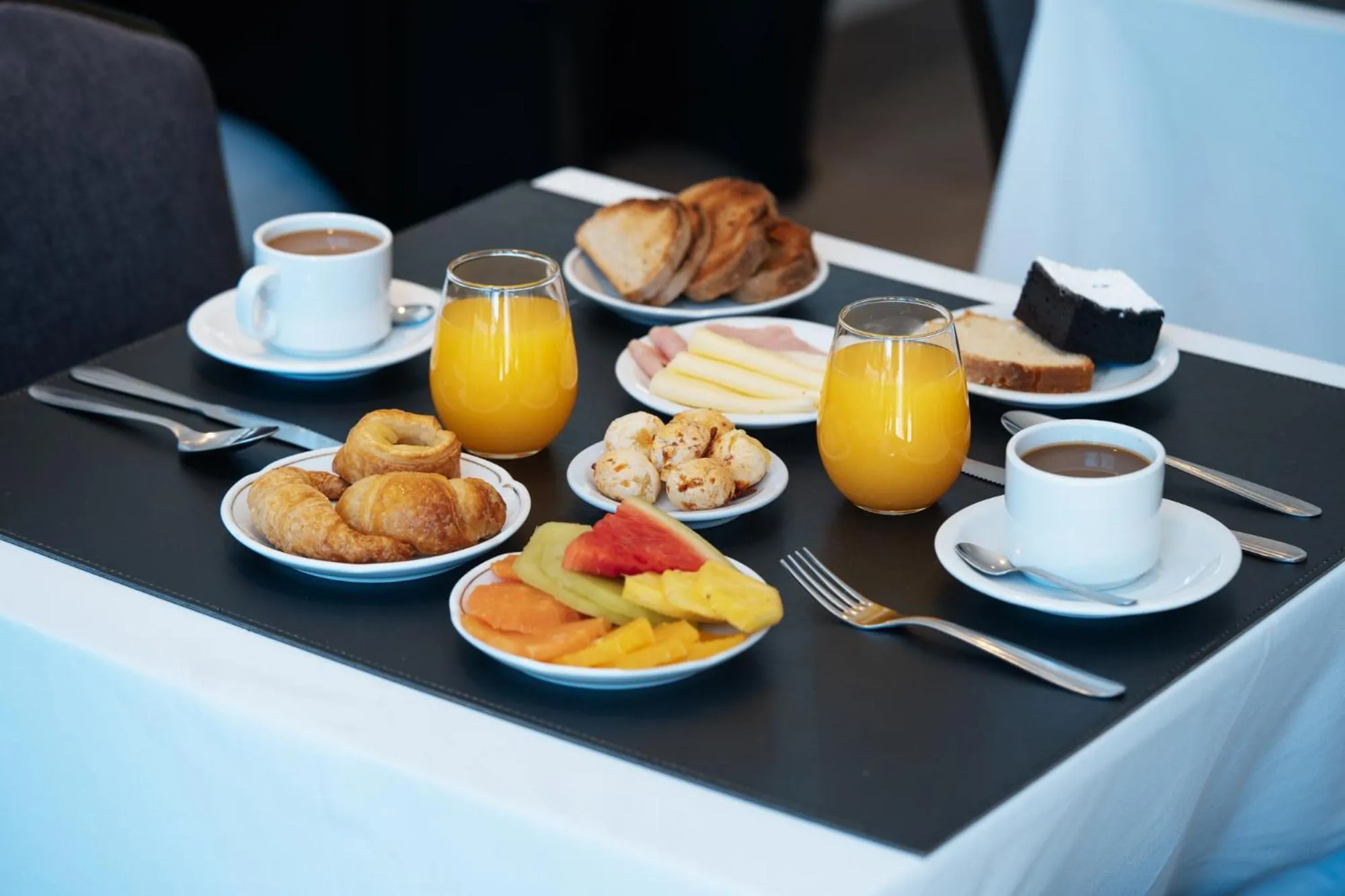 Food close-up in Mérit Parque Leloir by Amérian