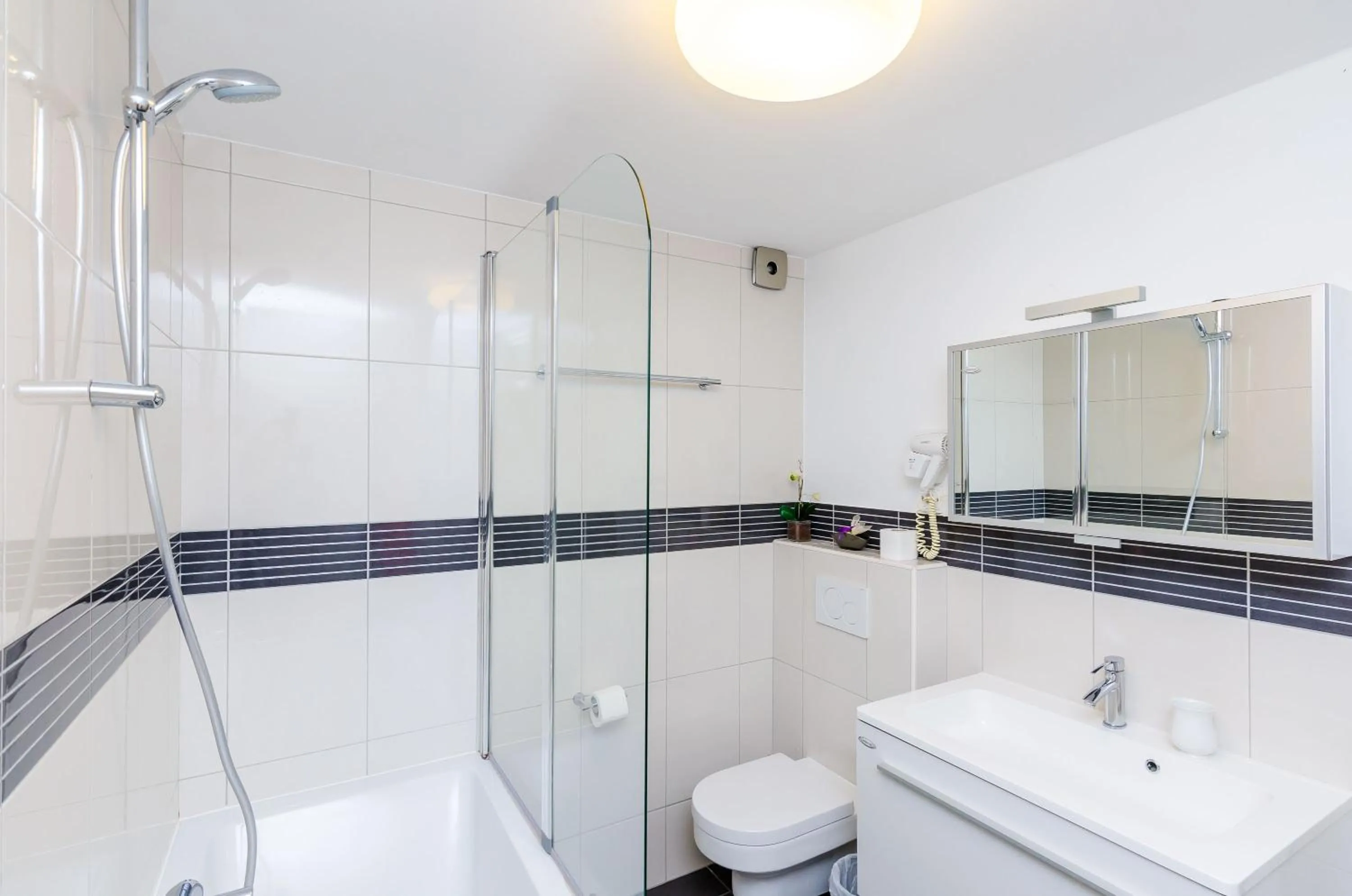 Bathroom in Villa Art Gallery