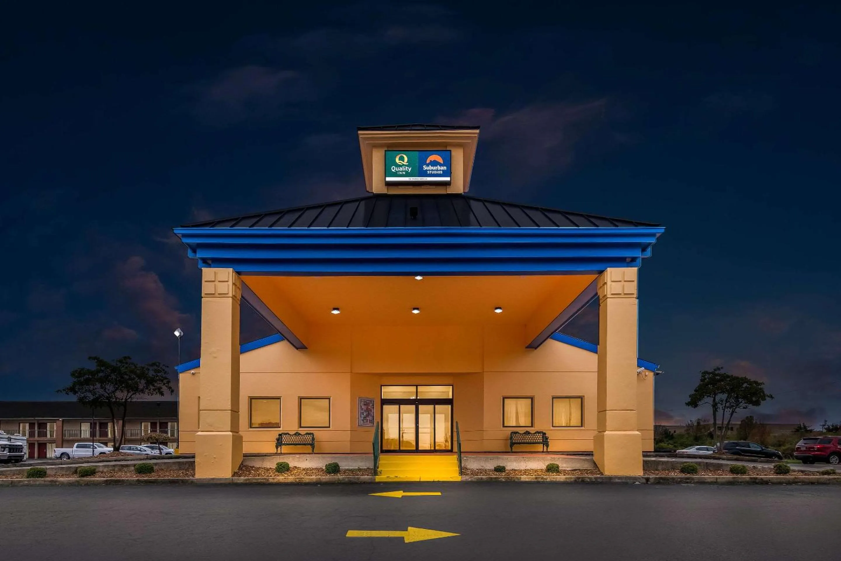 Property building in Suburban Studios Mason Near Kings Island