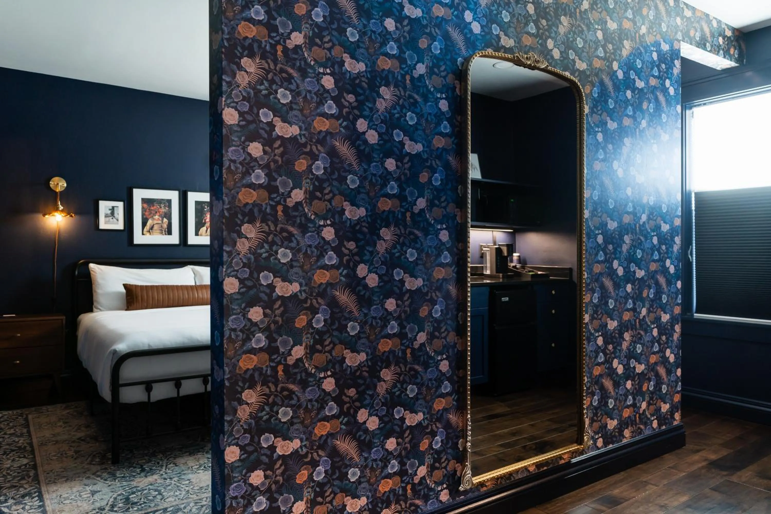 Bed in The Hotel Melrose