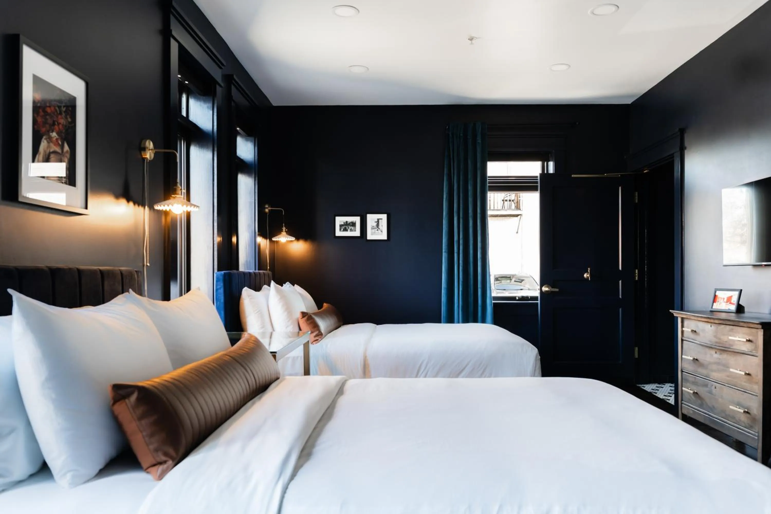 Bed in The Hotel Melrose