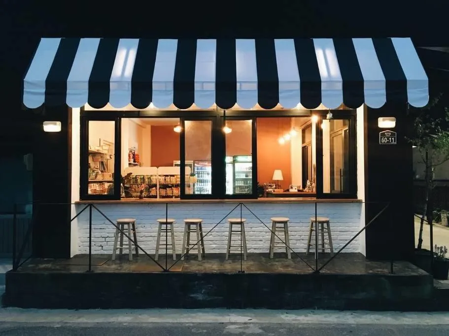 Yang Yang Surfers Paradise Stay