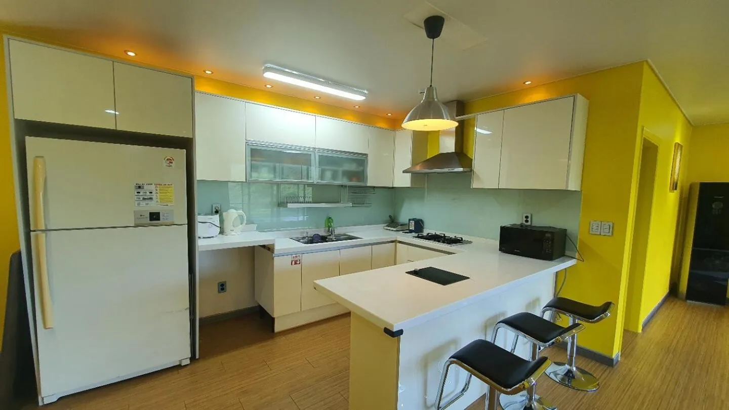 Yangju Gray Castle Pension