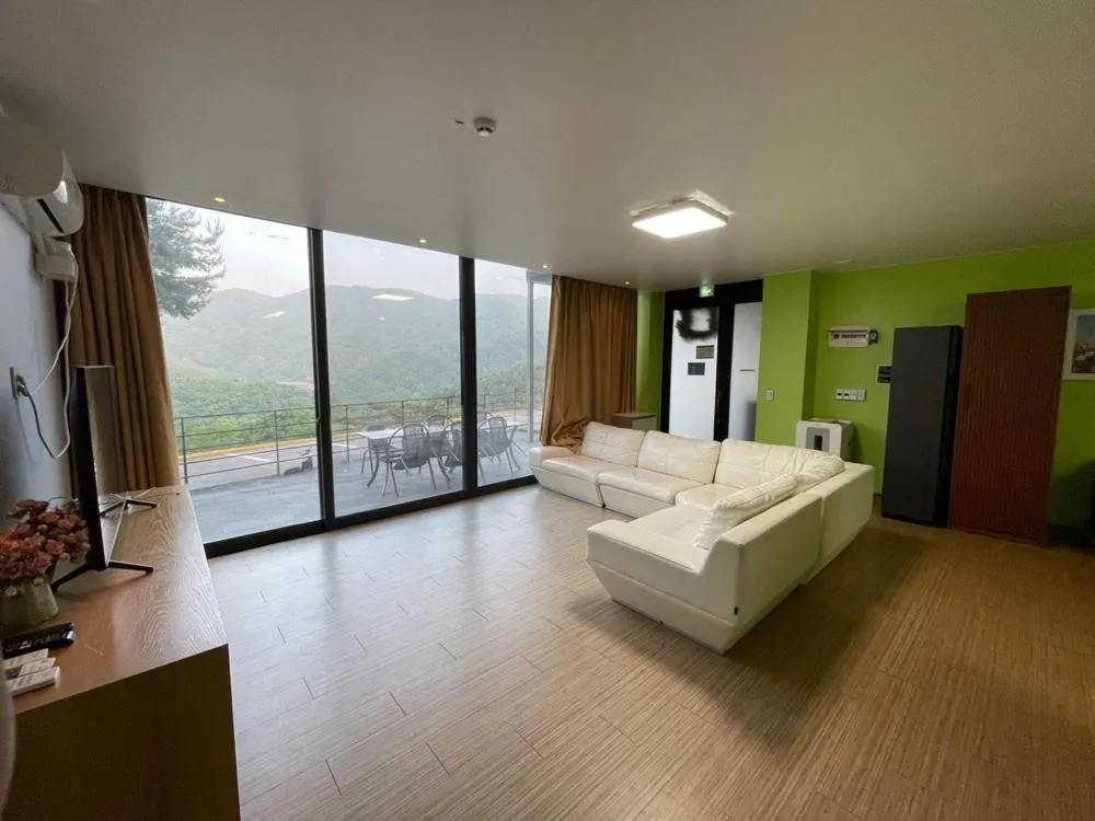 Bed in Yangju Gray Castle Pension