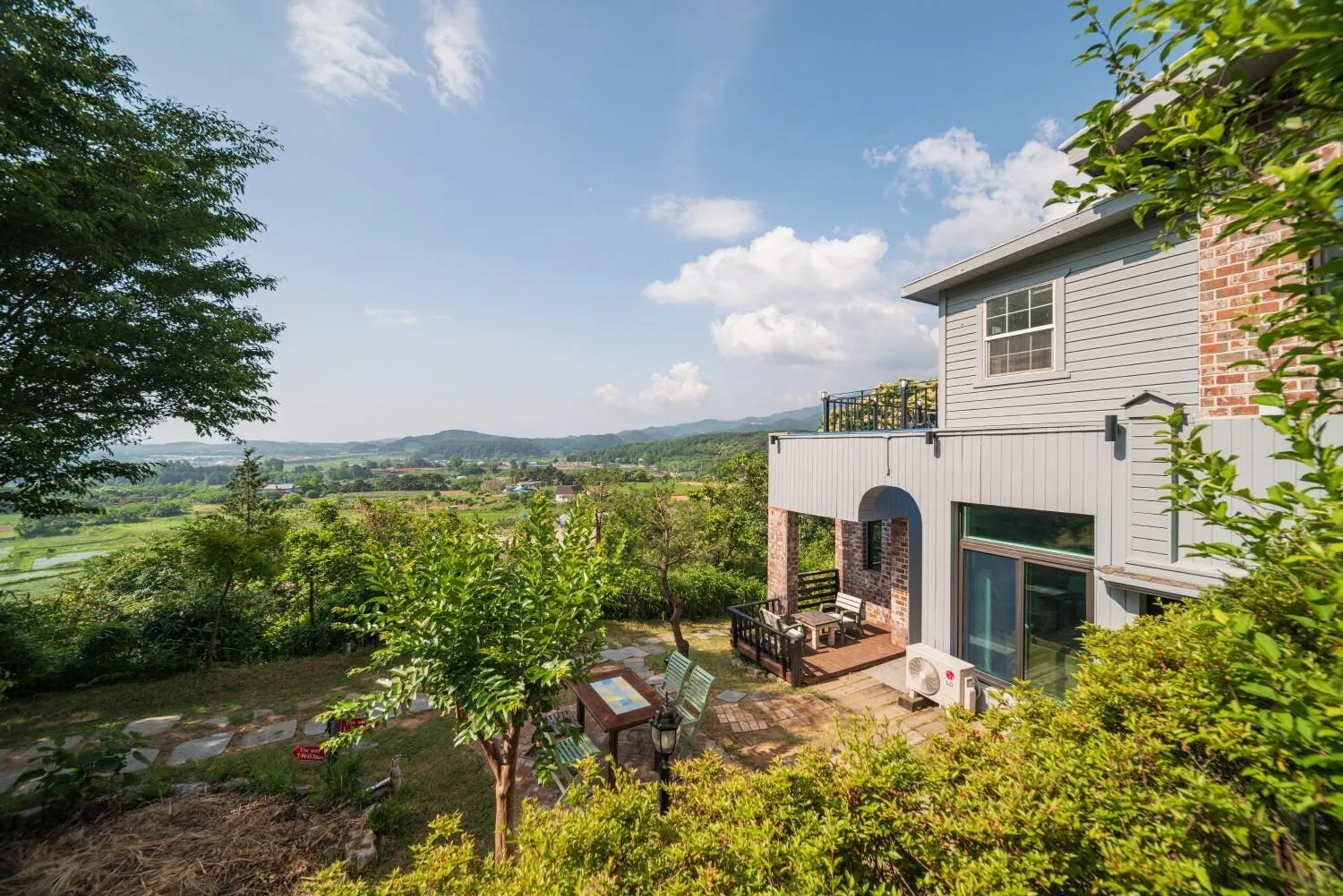 Yangyang Little Forest Pension