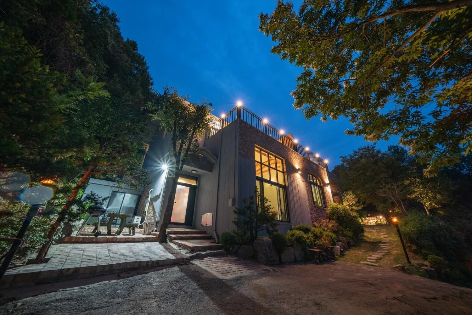 Yangyang Little Forest Pension