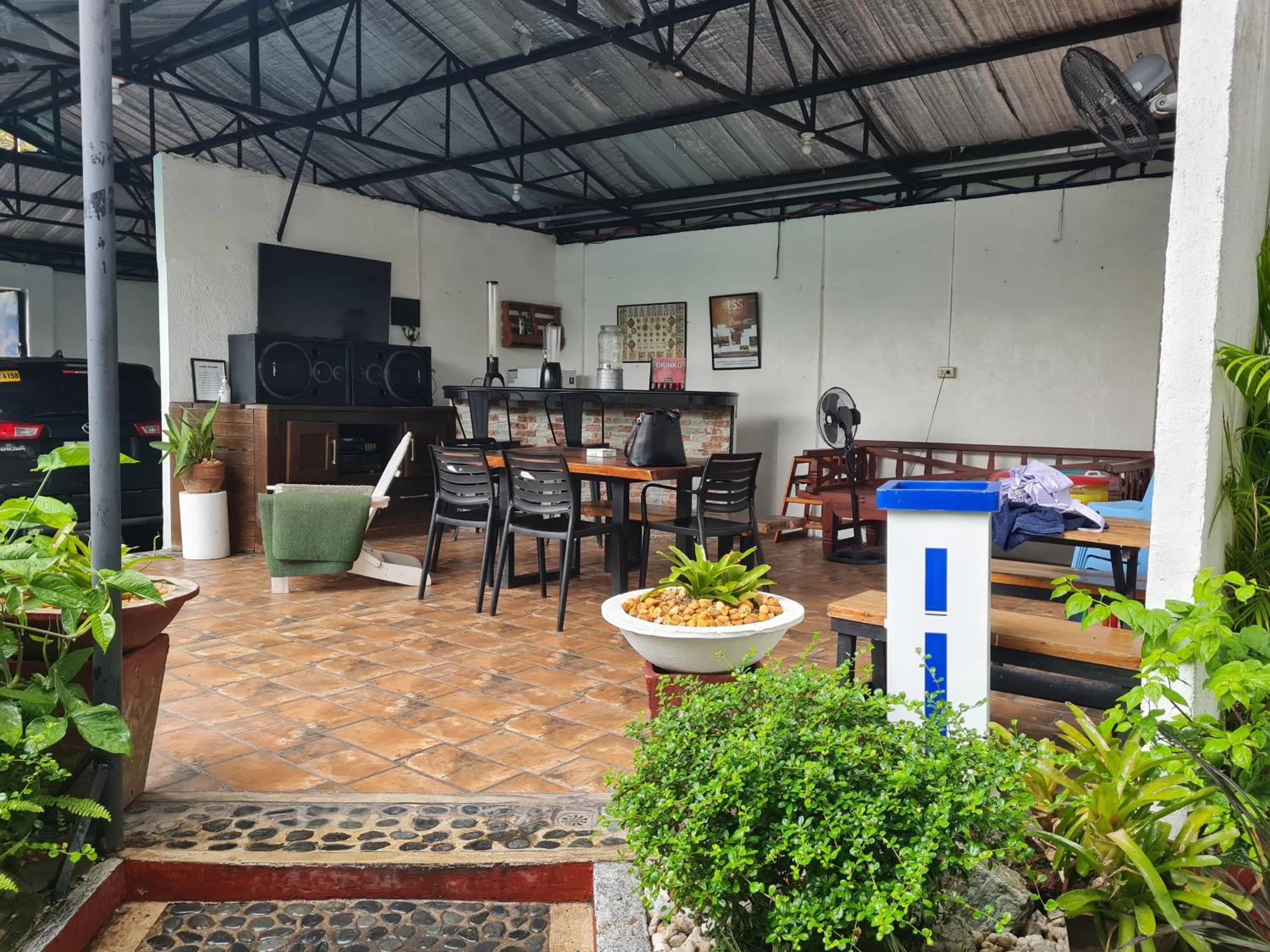 Lounge or bar in Casa Eliana Garden Villa by SMS Hospitality