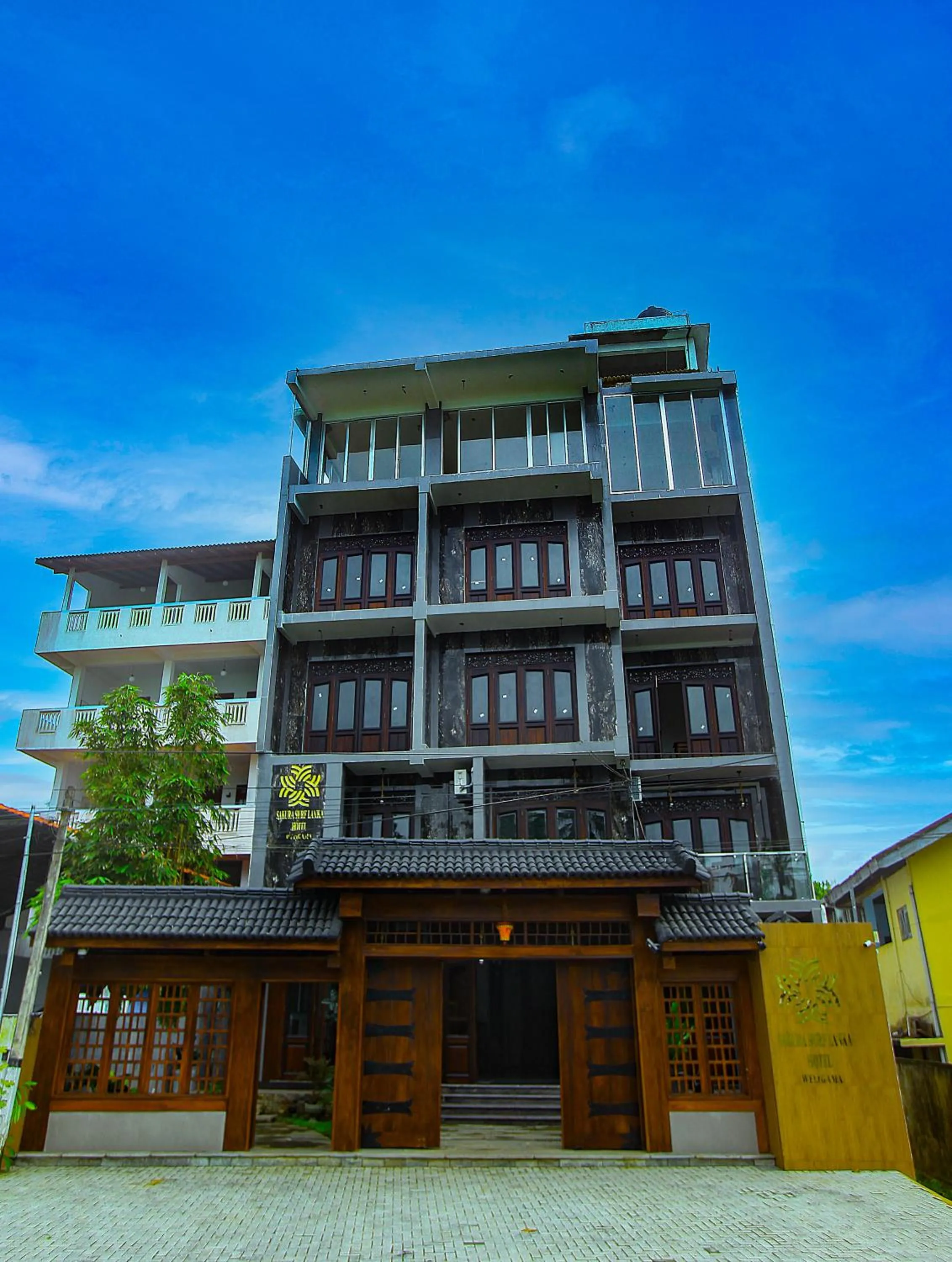 Property building in Sakura Surf Lanka Hotel & Restaurant