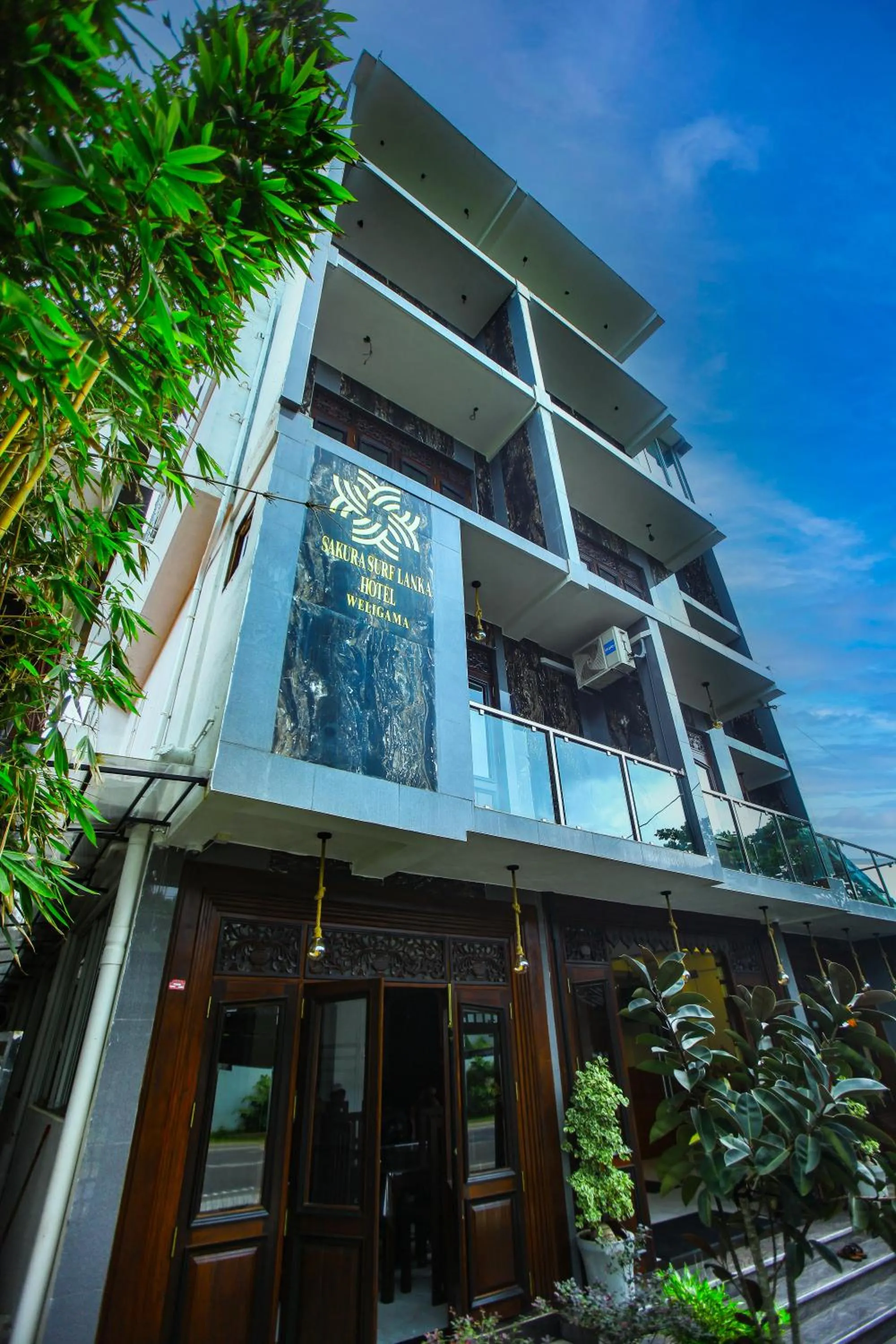 Property building in Sakura Surf Lanka Hotel & Restaurant
