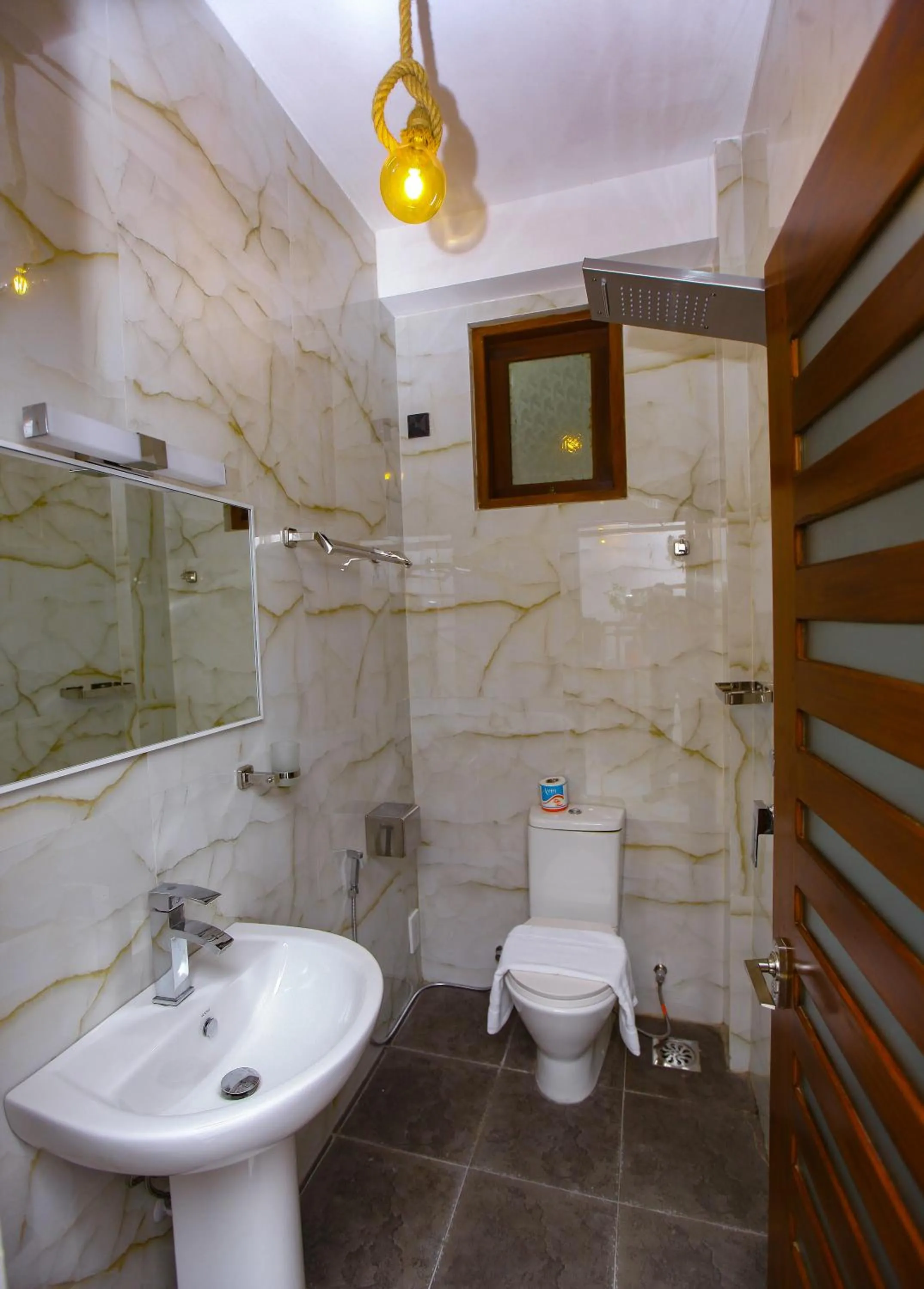 Shower in Sakura Surf Lanka Hotel & Restaurant