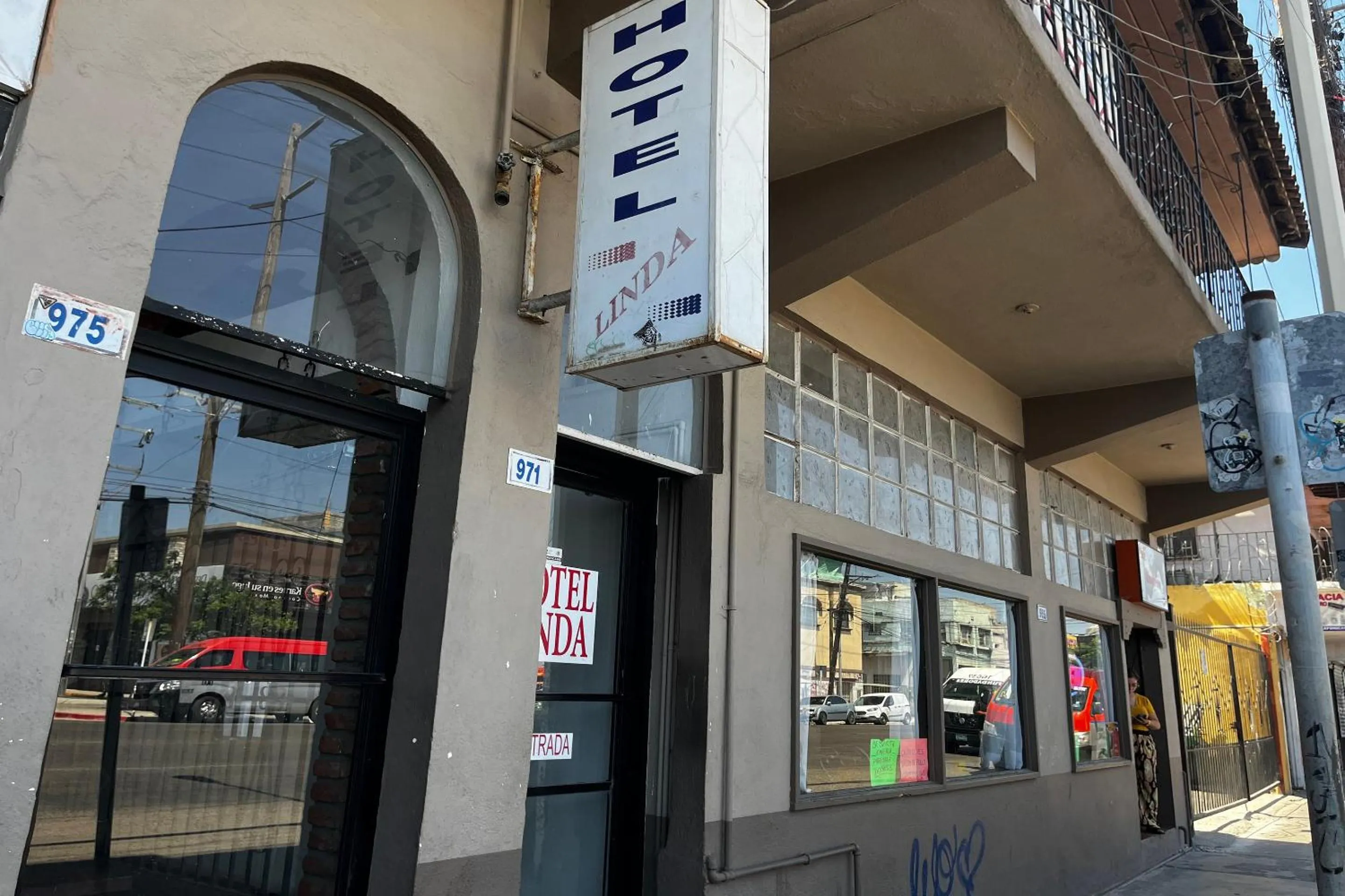 Facade/entrance in OYO Hotel Linda Tijuana