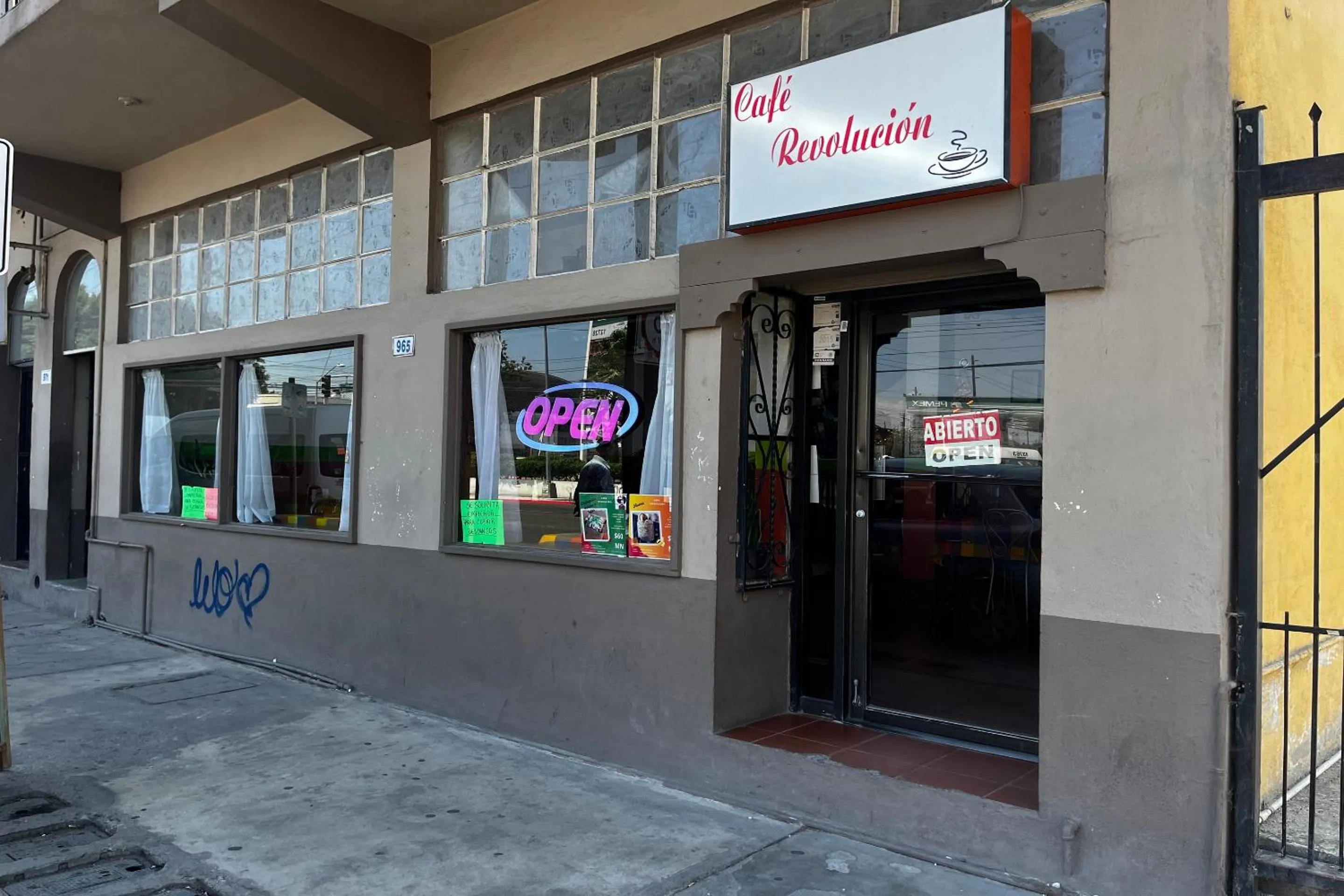Facade/entrance in OYO Hotel Linda Tijuana