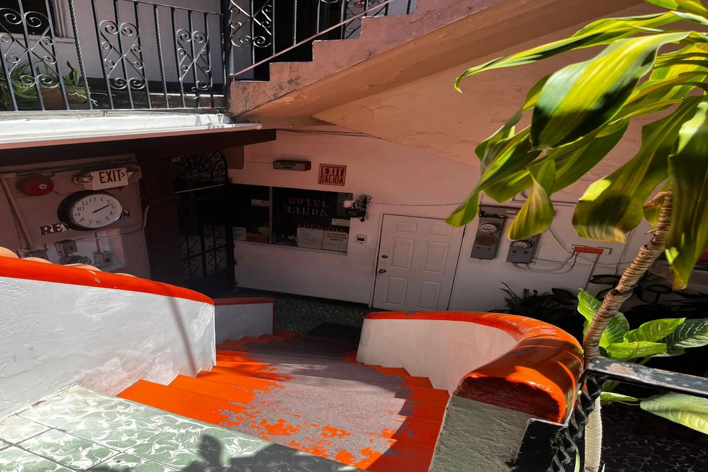 Lobby or reception in OYO Hotel Linda Tijuana