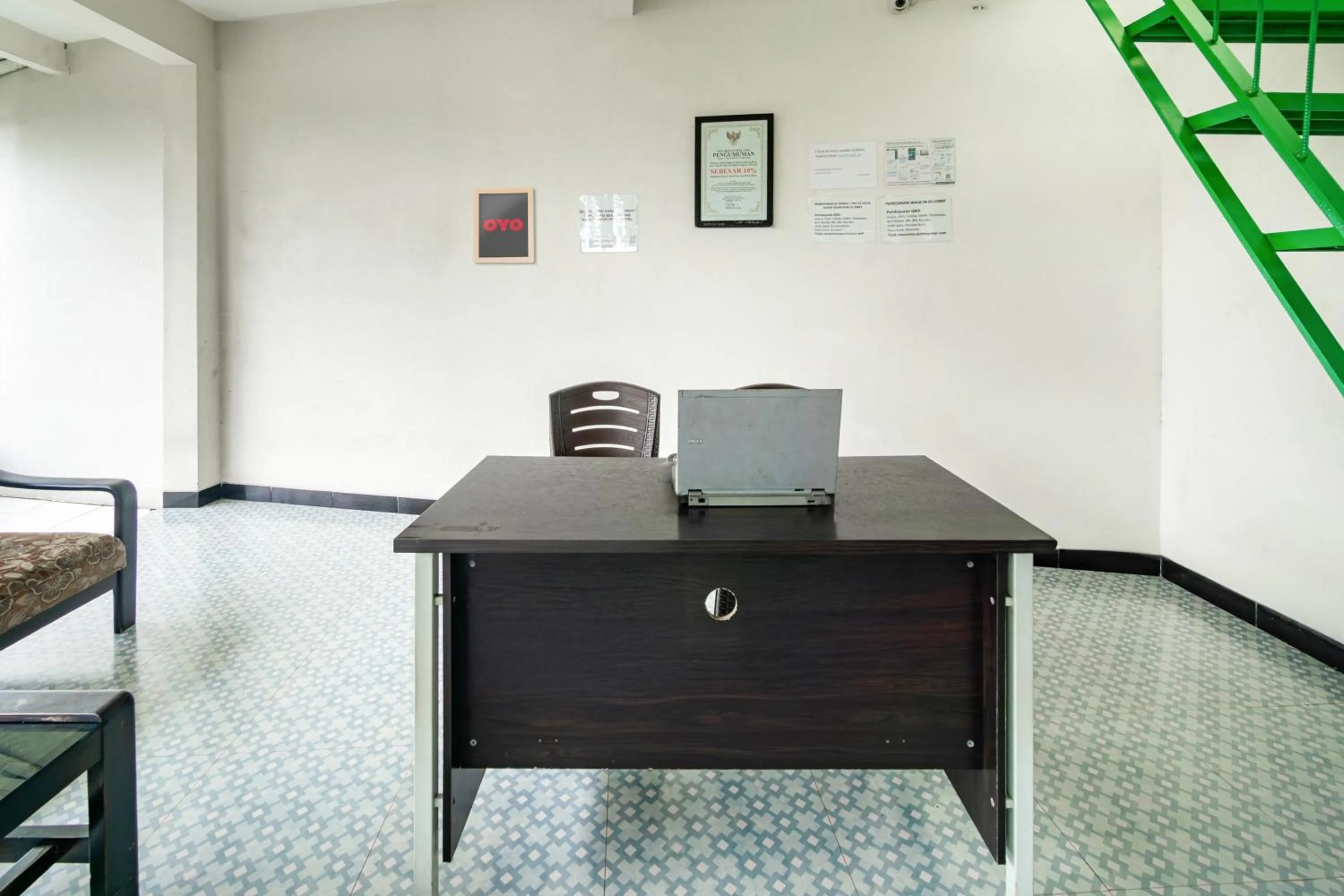 Lobby or reception in Hotel O Anasya Homestay