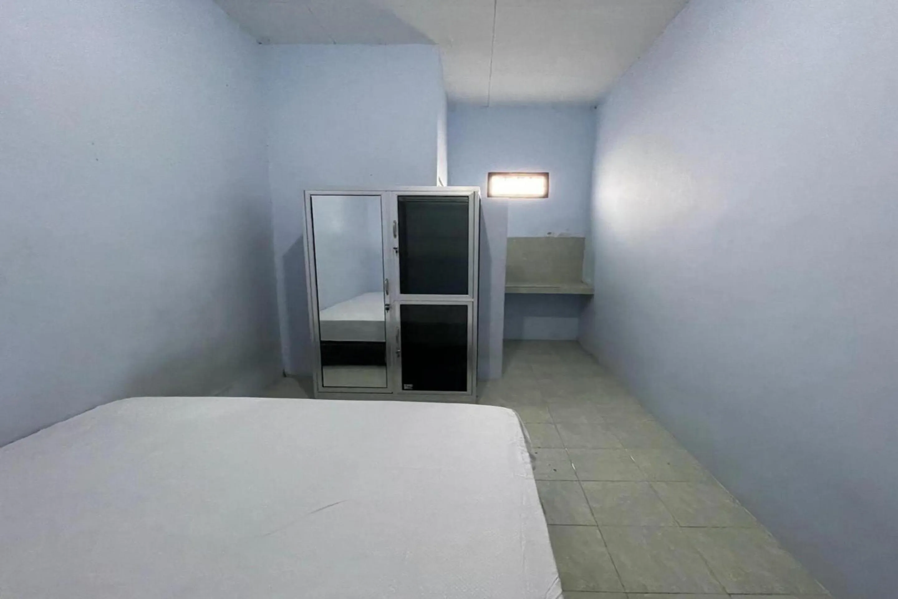 Bedroom, Bed in Hotel O Kost Btnompo Near SDI Bontosallang