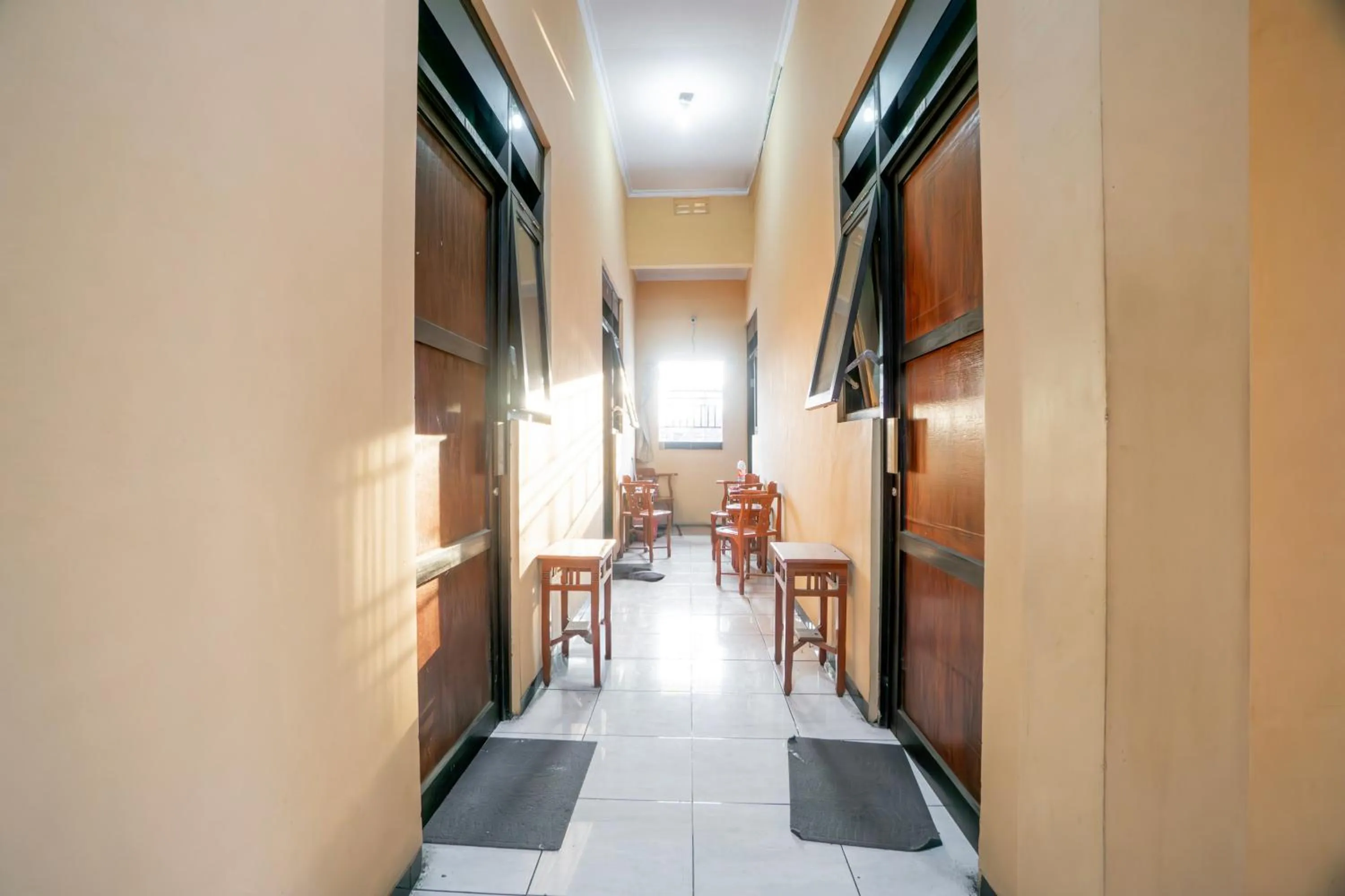 Lobby or reception in Hotel O Central Madiun Near Stasiun Kota Madiun