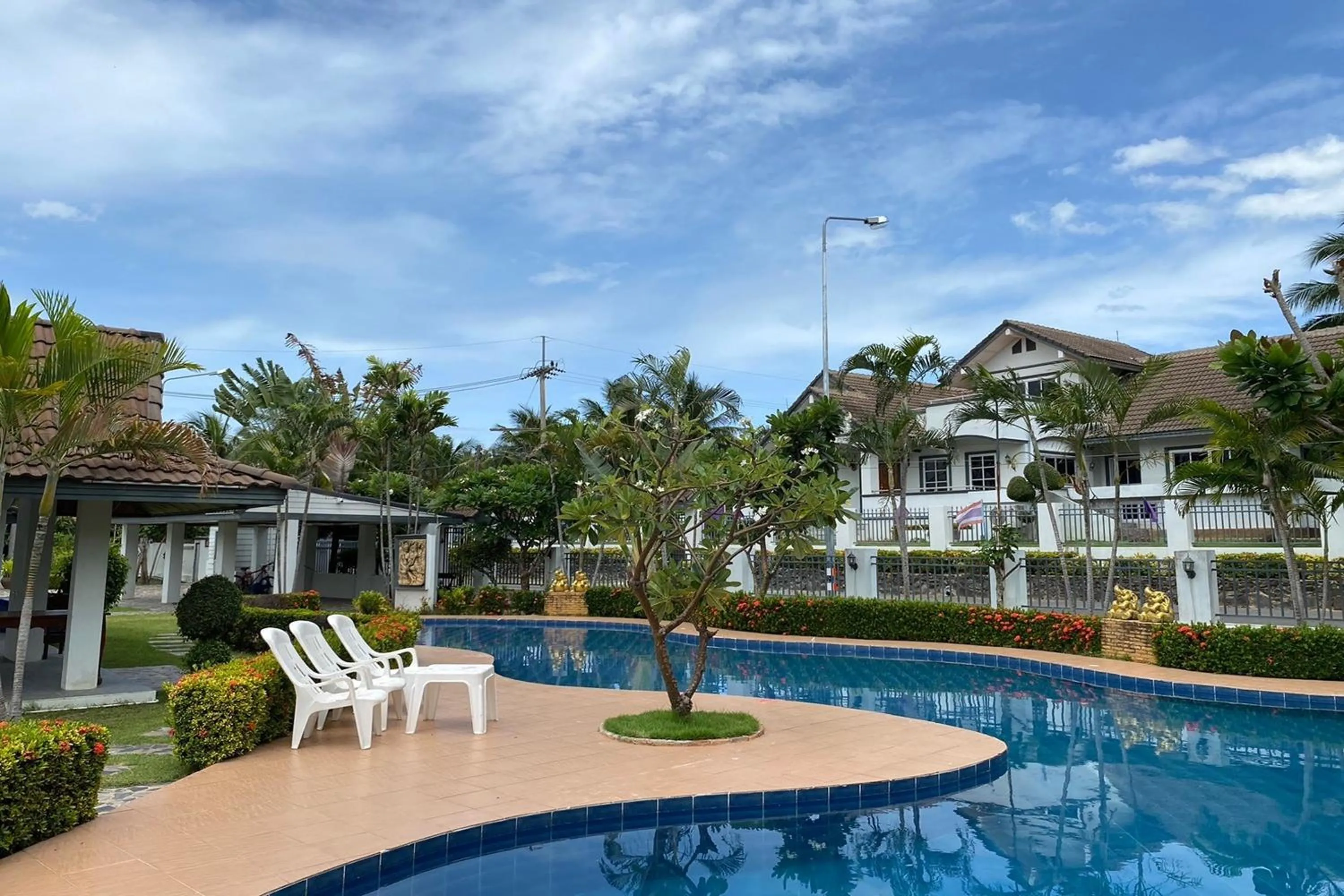 Property building in Baan Sanuan Resort