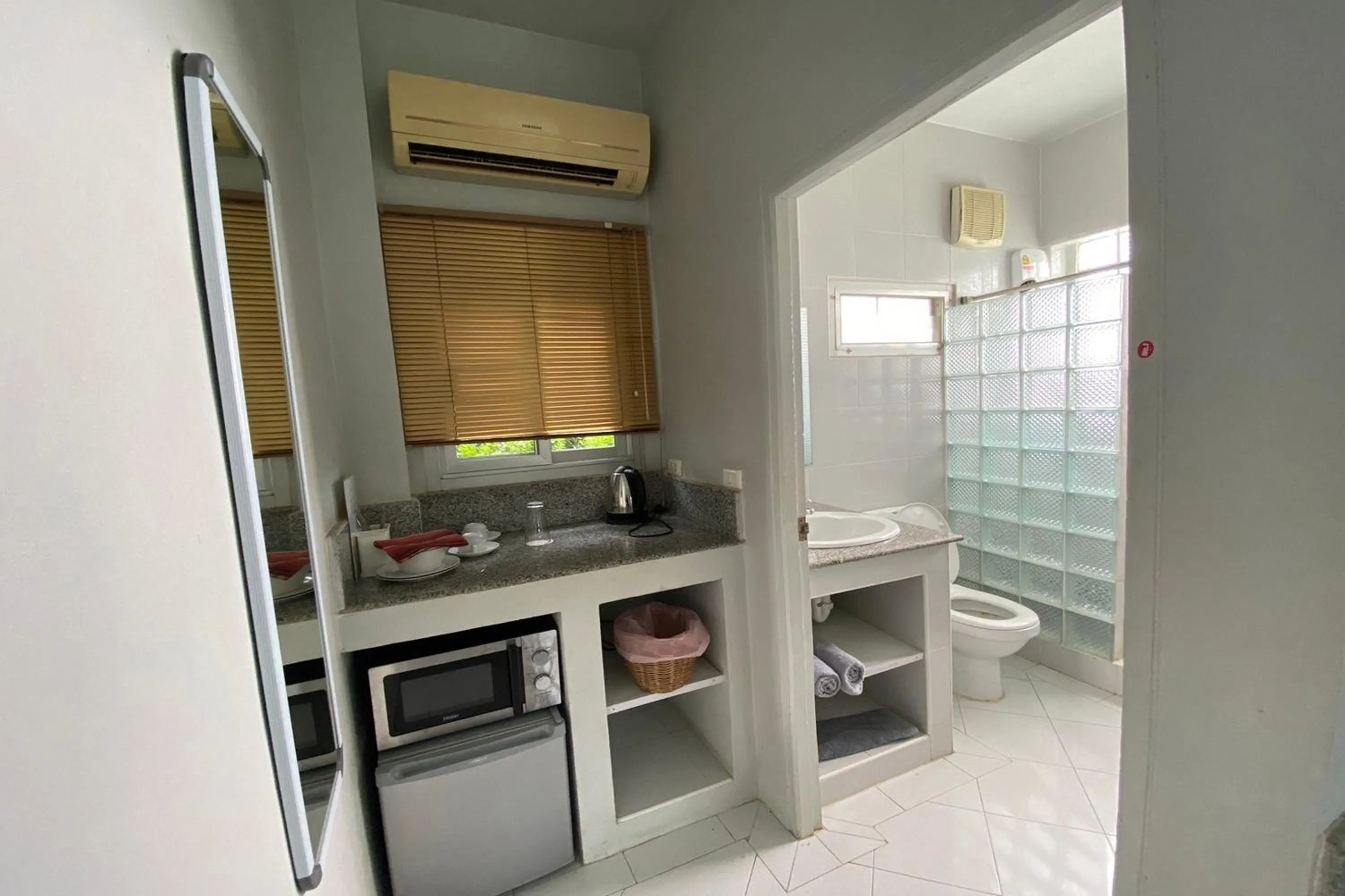 Kitchen or kitchenette in Baan Sanuan Resort