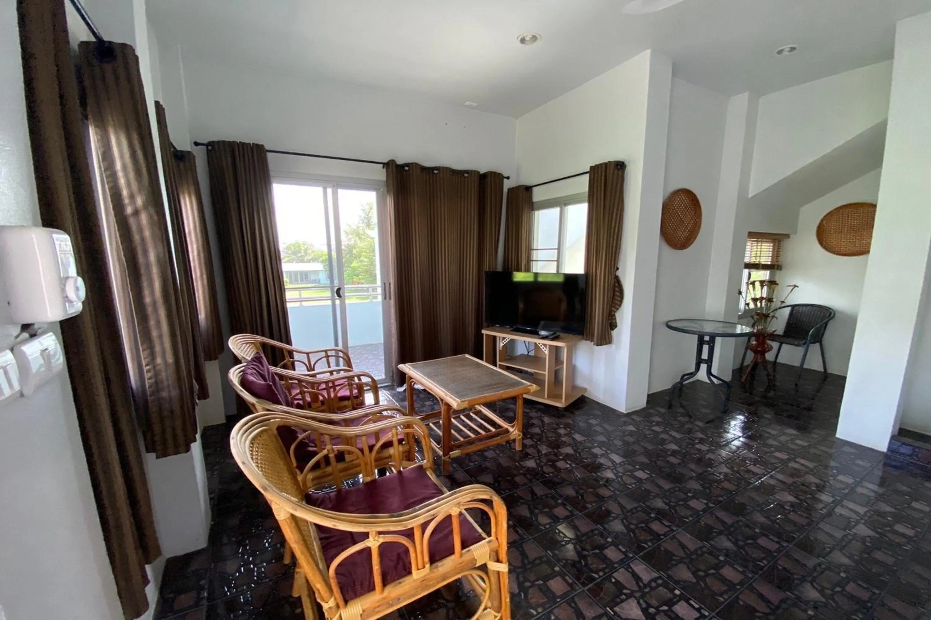 Seating area in Baan Sanuan Resort