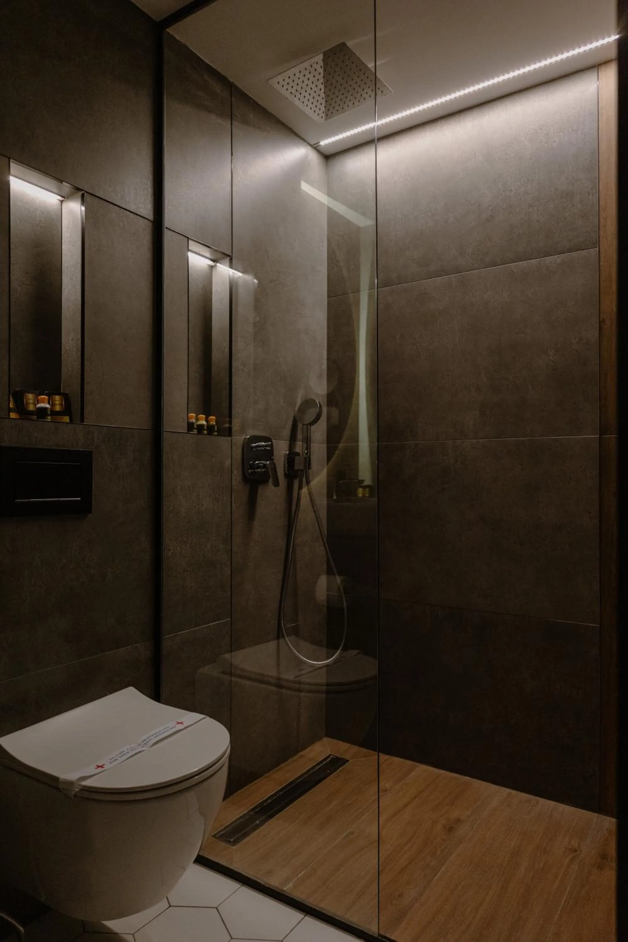 Bathroom in Lumière Hotel Pool & SPA