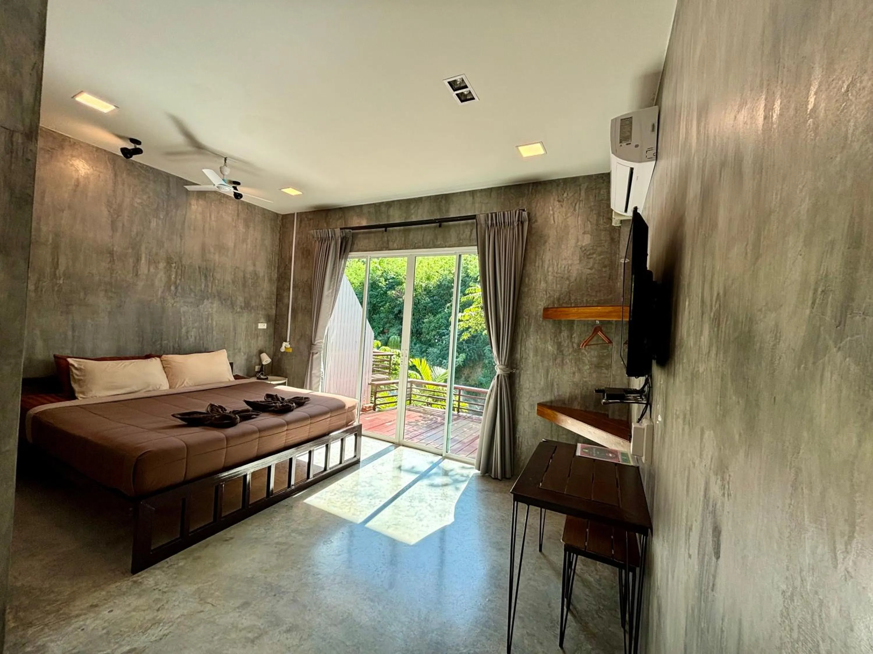 Bedroom, Bed in BAAN APA ERAWAN Resort