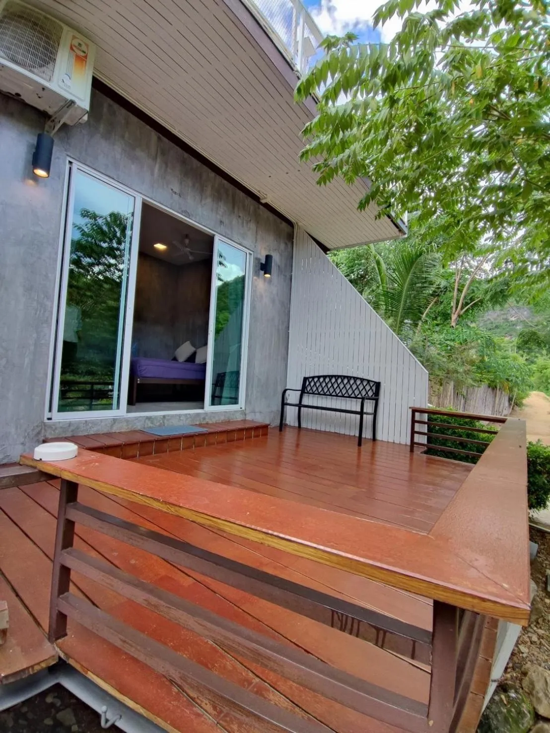 Day in BAAN APA ERAWAN Resort