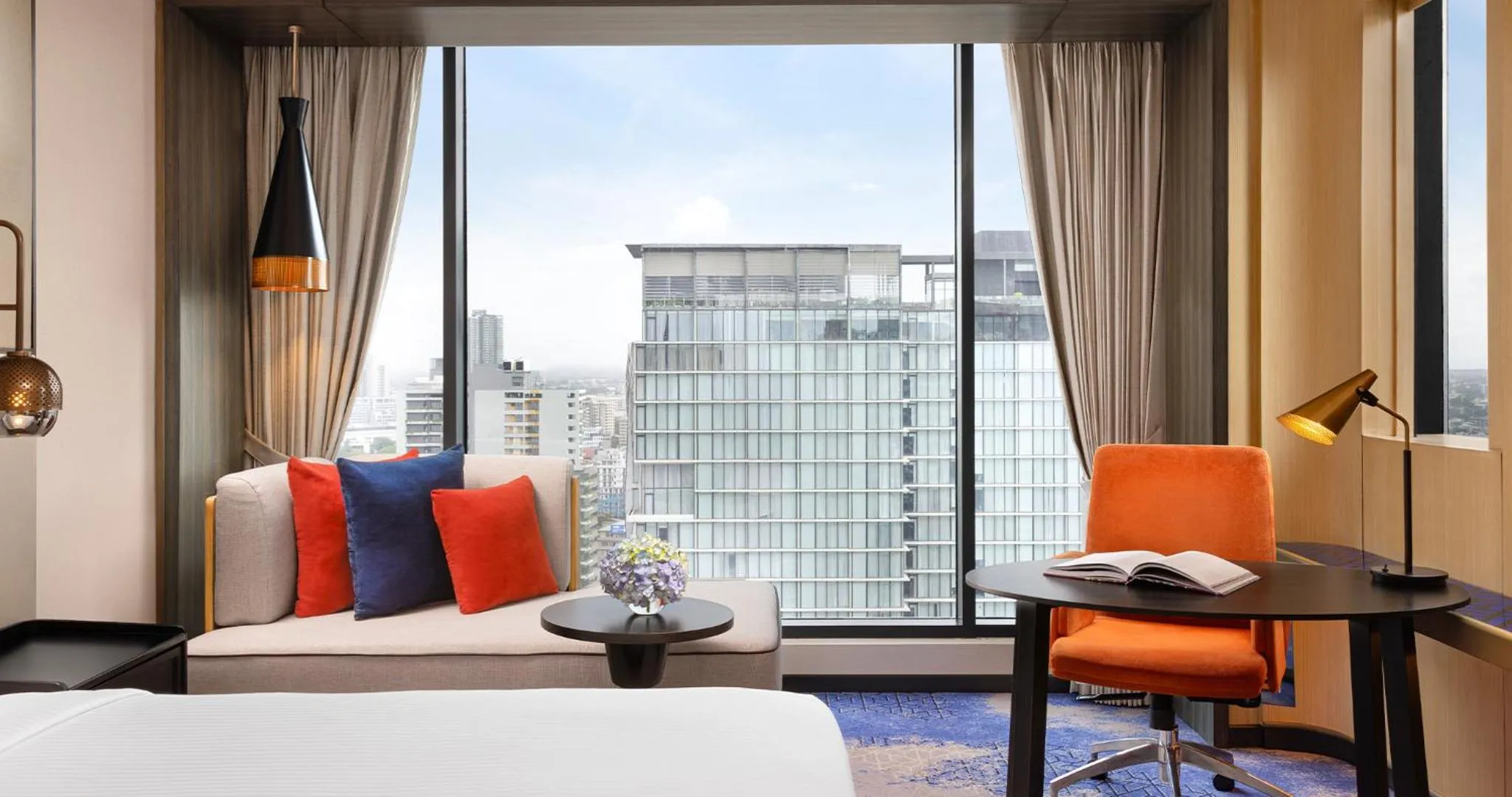 City view, Bed in Amari Colombo, Sri Lanka