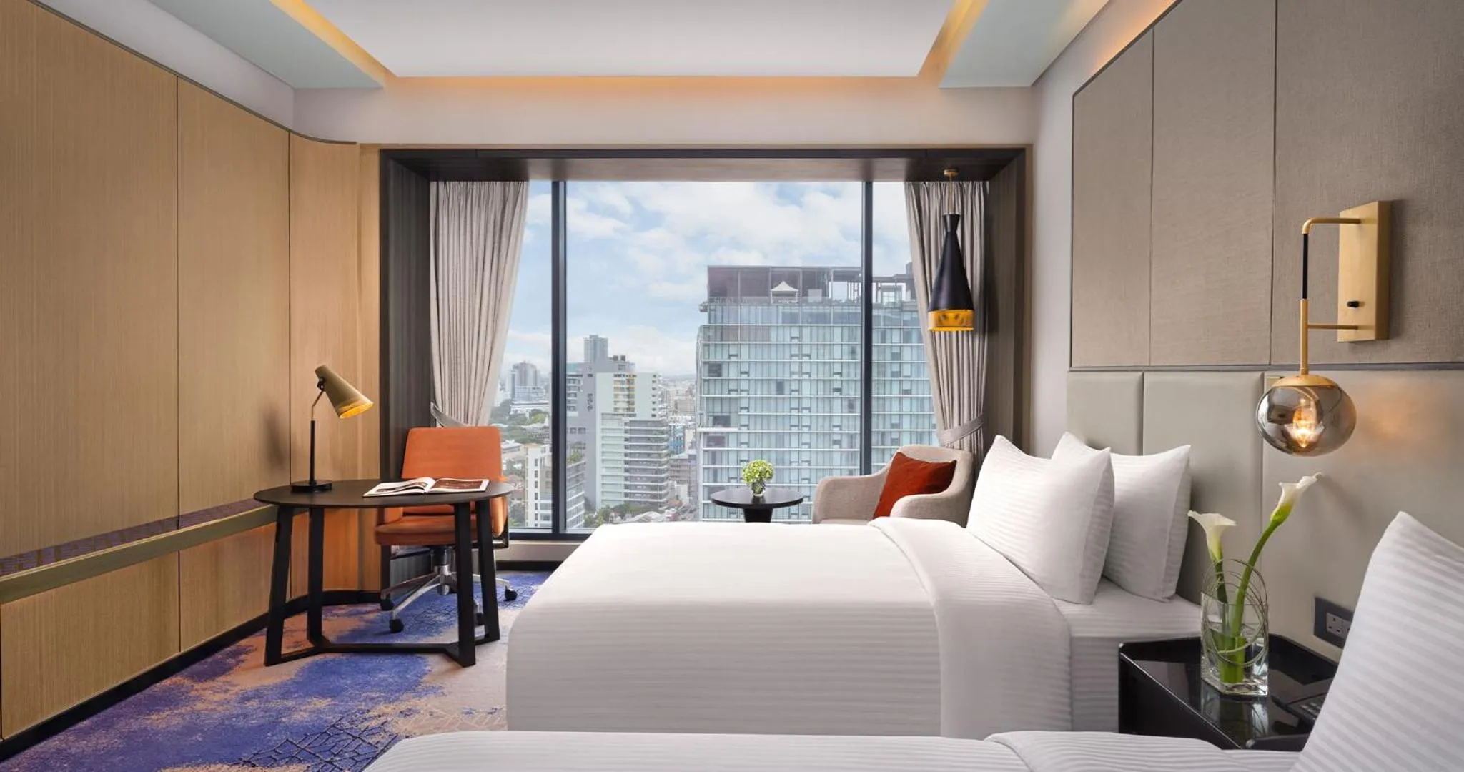 Bed in Amari Colombo, Sri Lanka