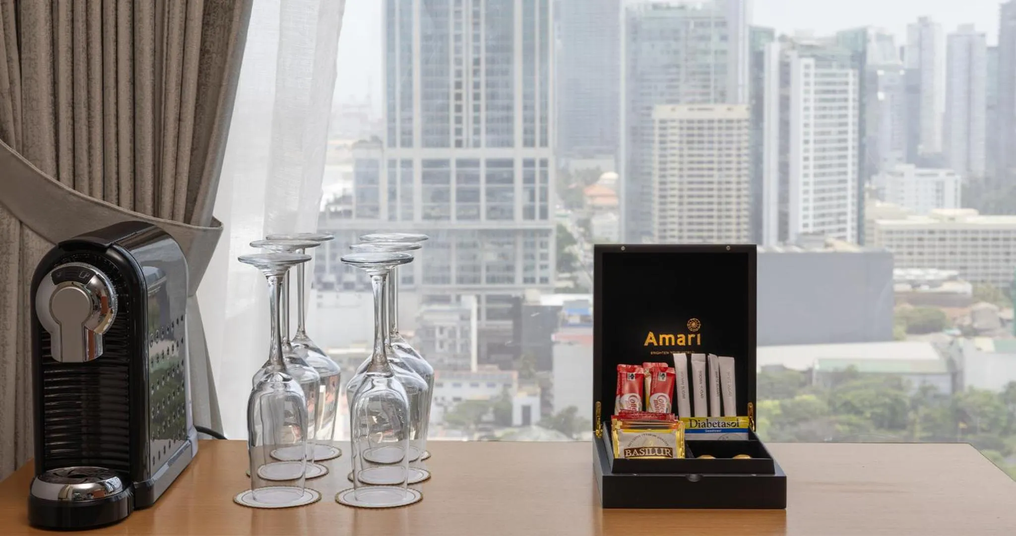 Coffee/tea facilities in Amari Colombo, Sri Lanka