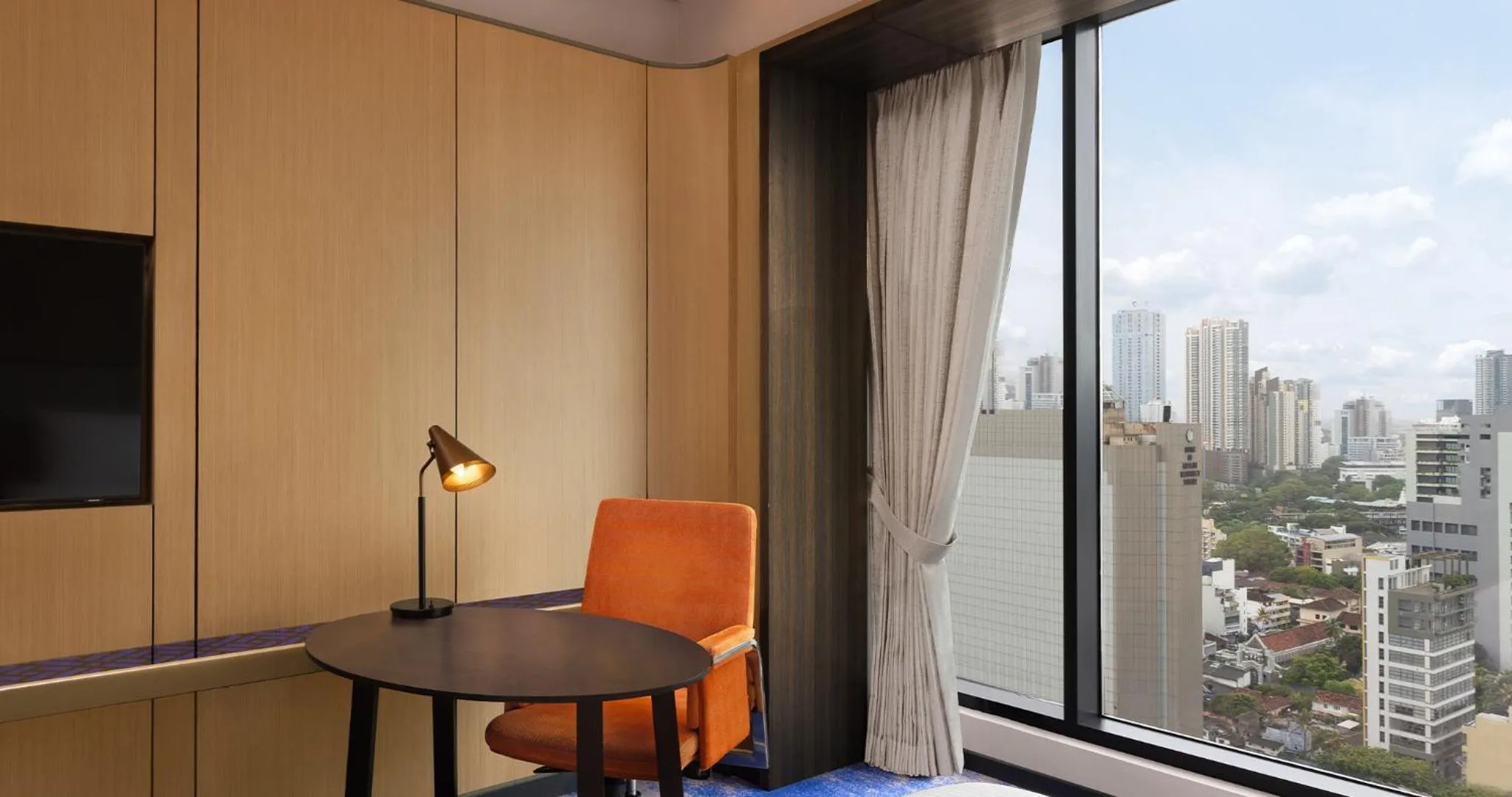 Bedroom in Amari Colombo, Sri Lanka