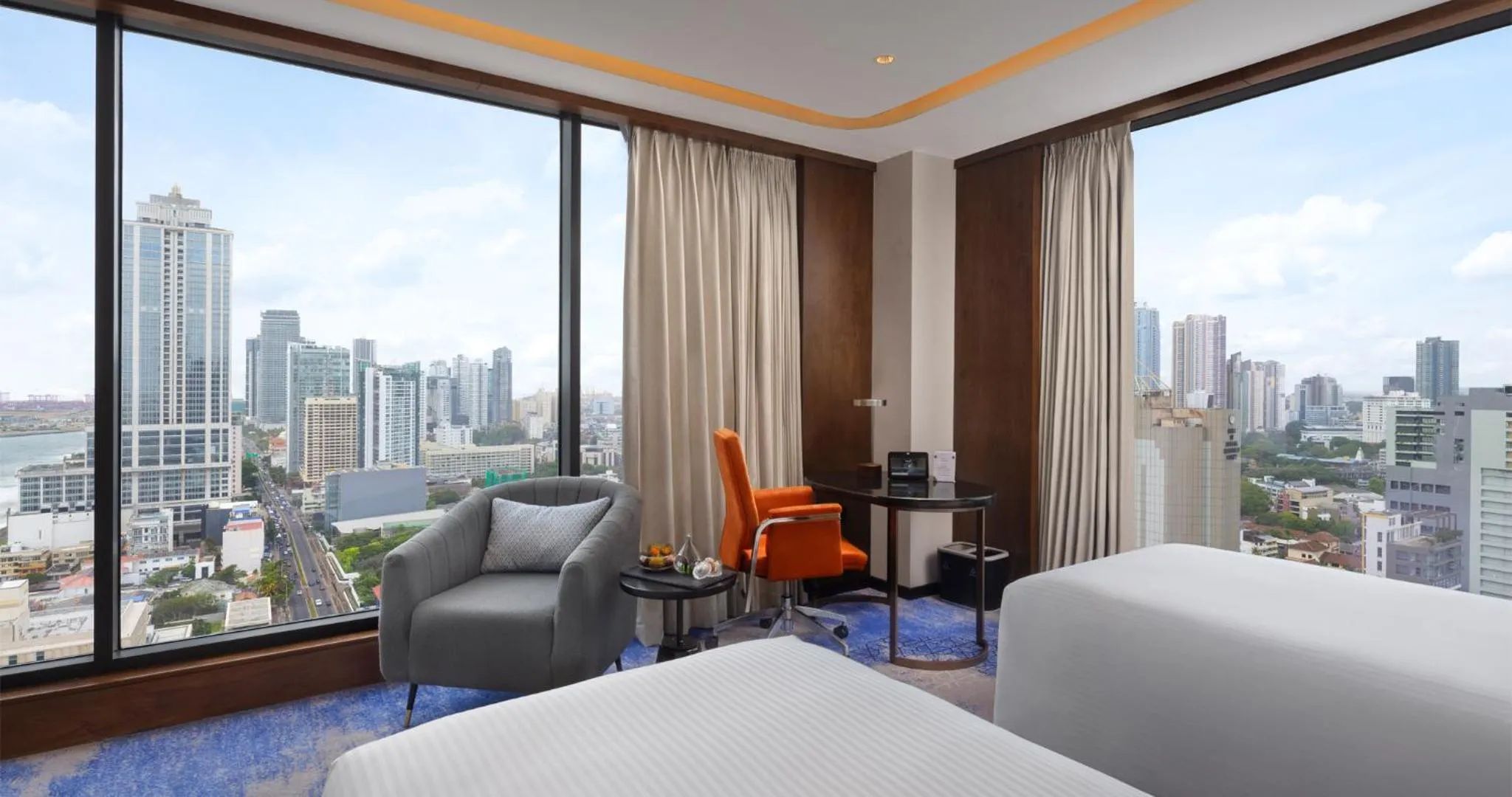 Bed in Amari Colombo, Sri Lanka