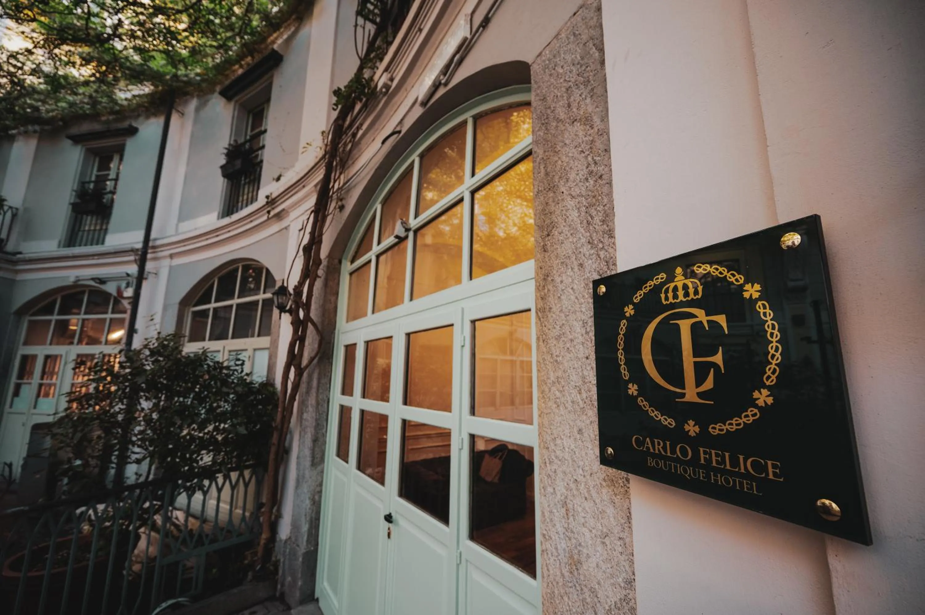 Facade/entrance in Carlo Felice Boutique Hotel