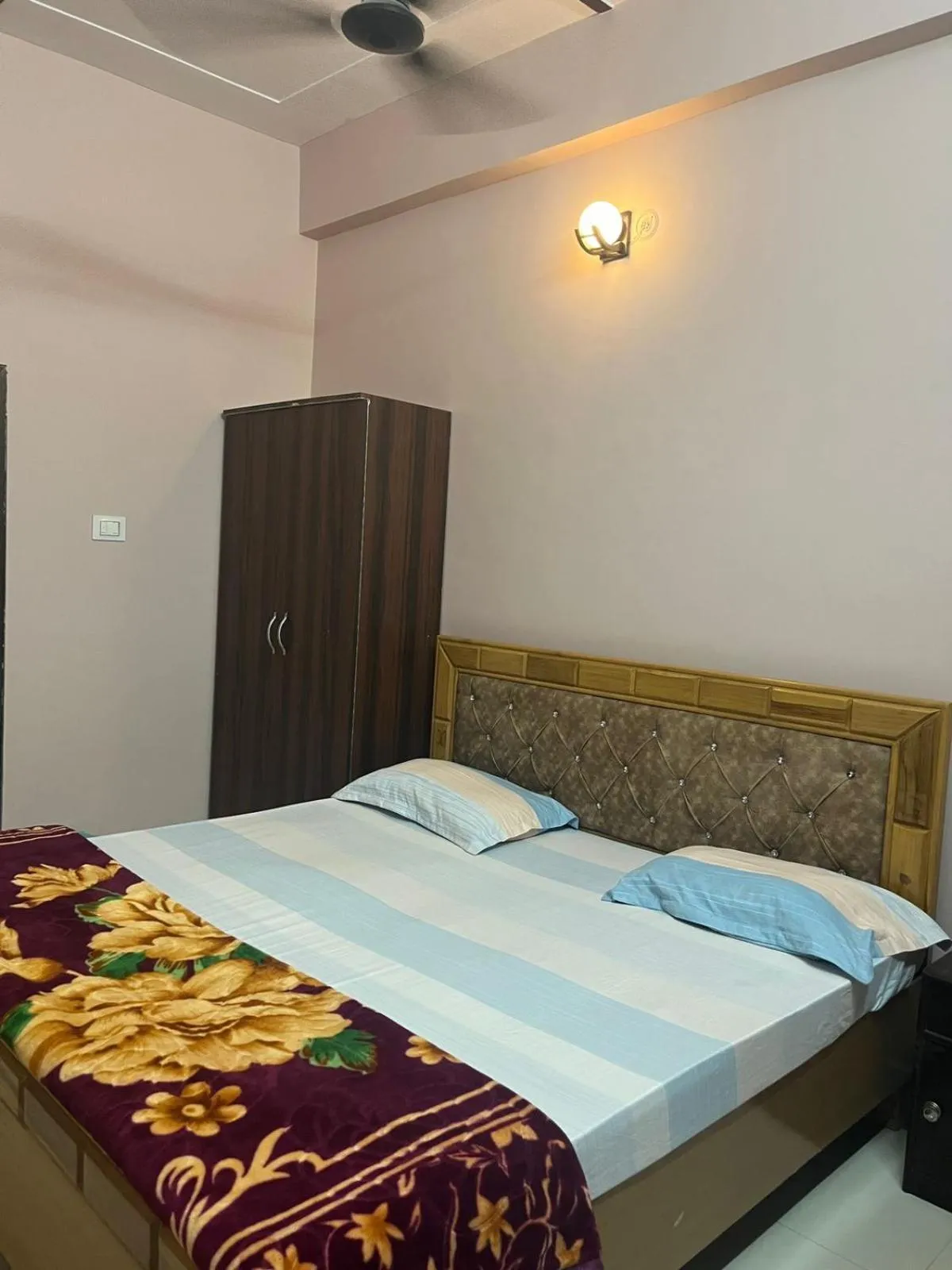 Shree Raj Homestay AC Room