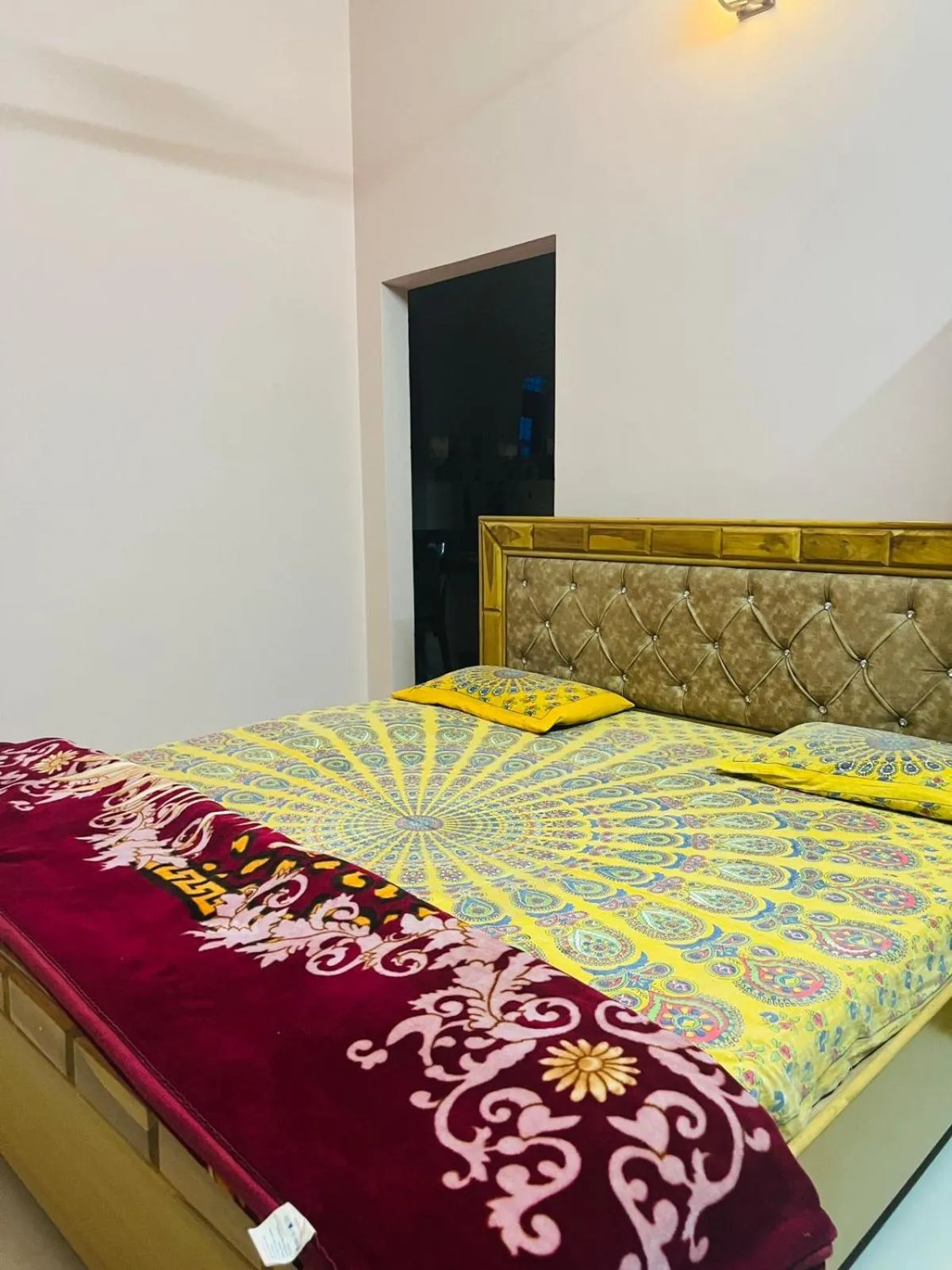 Shree Raj Homestay AC Room
