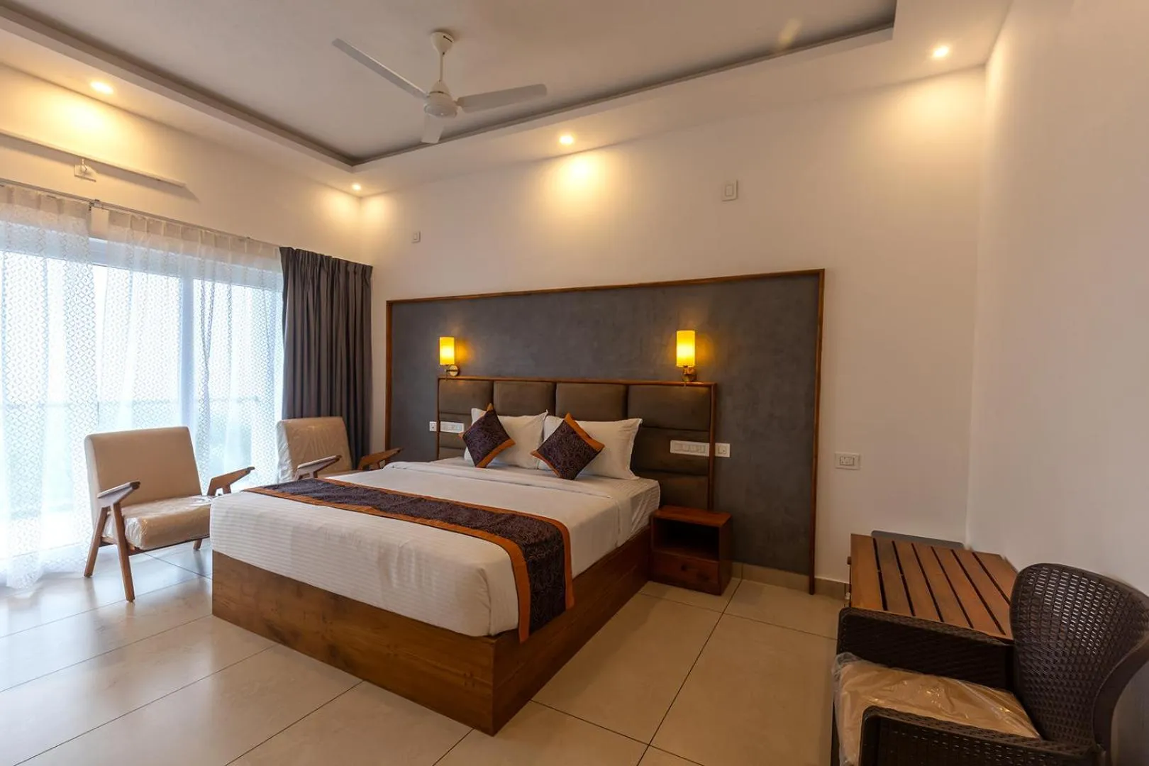 Photo of the whole room, Bed in SandalMist Resort and Spa